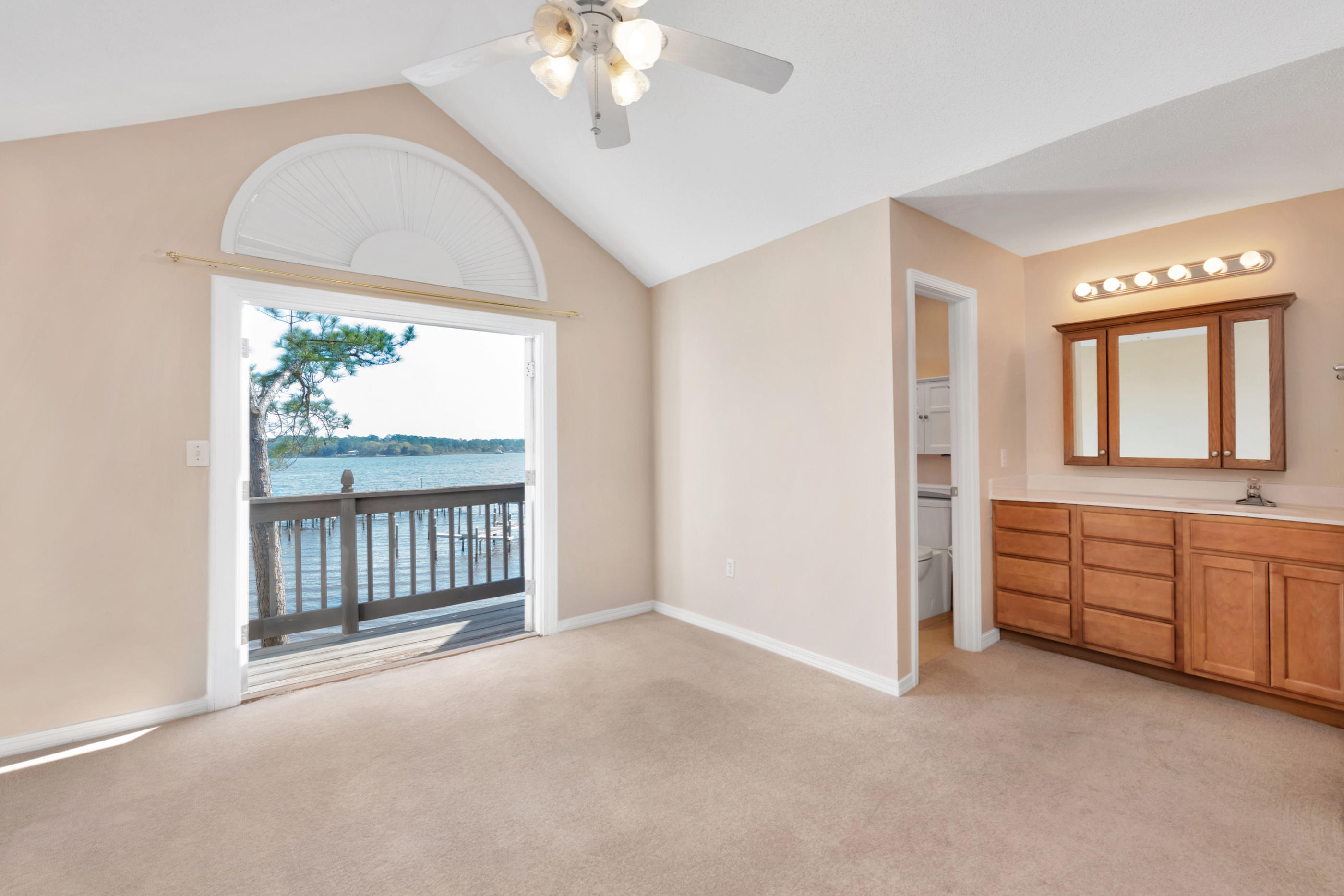 HIDDEN BAY VILLAGE - Residential