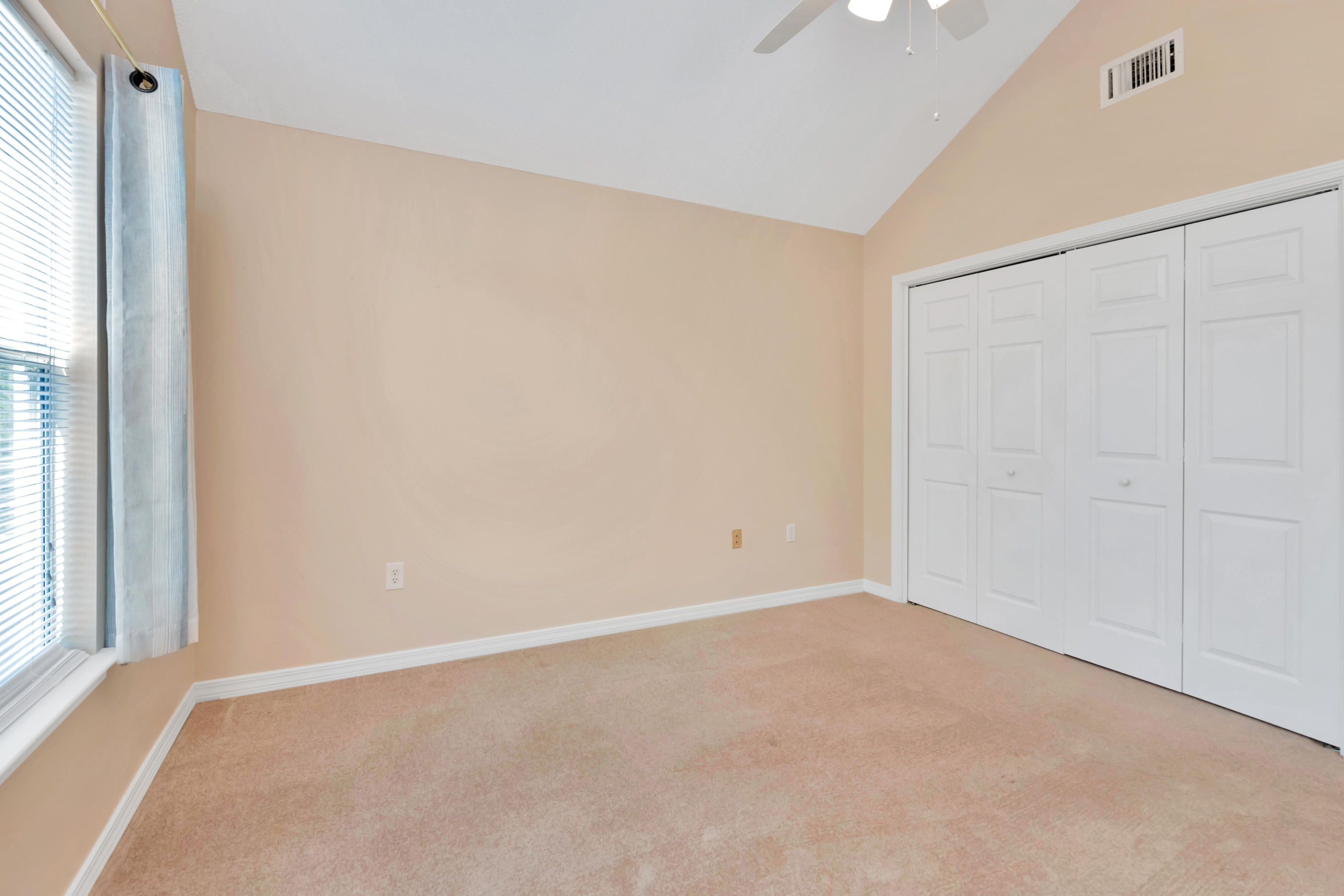 HIDDEN BAY VILLAGE - Residential