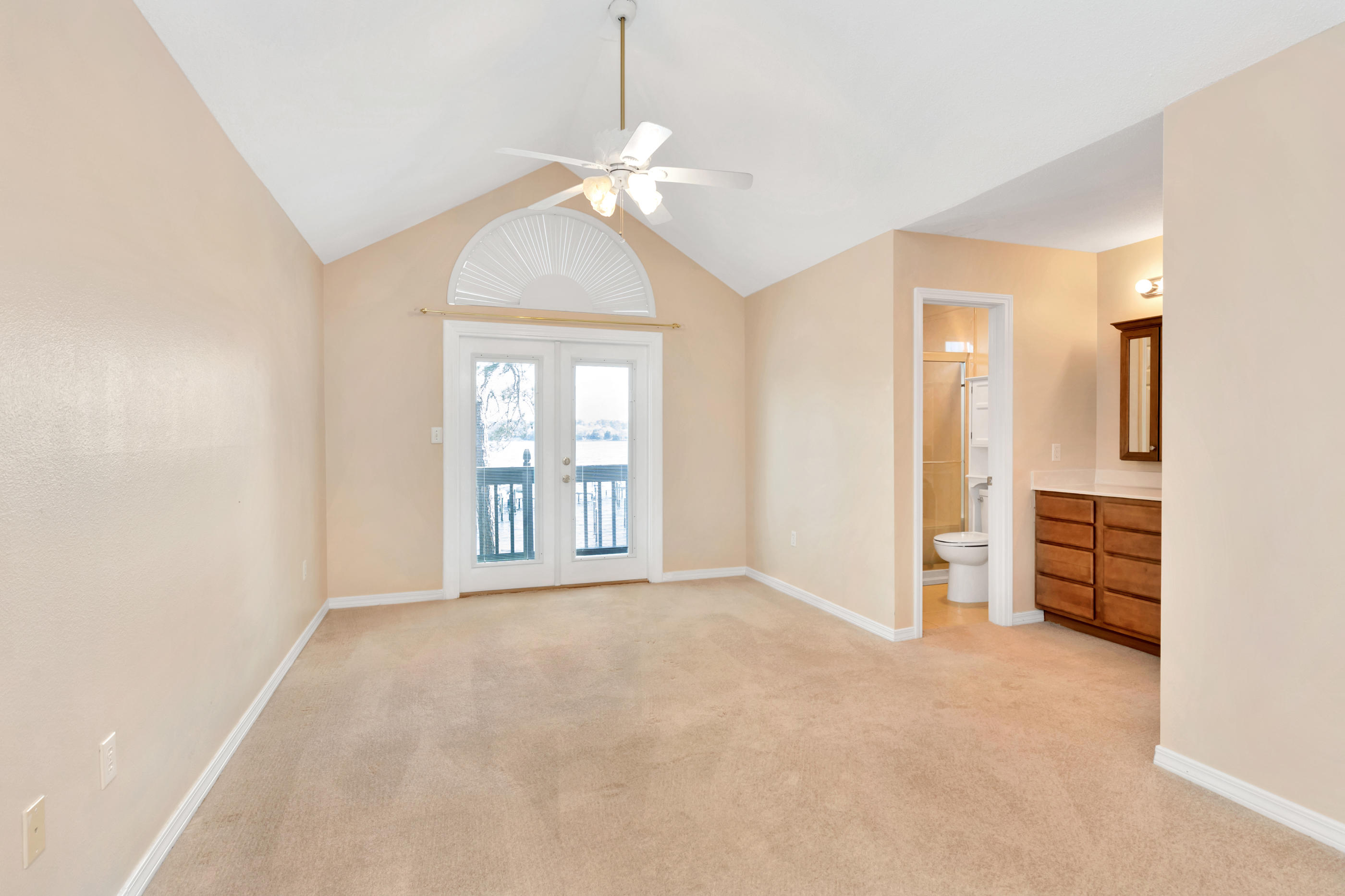 HIDDEN BAY VILLAGE - Residential