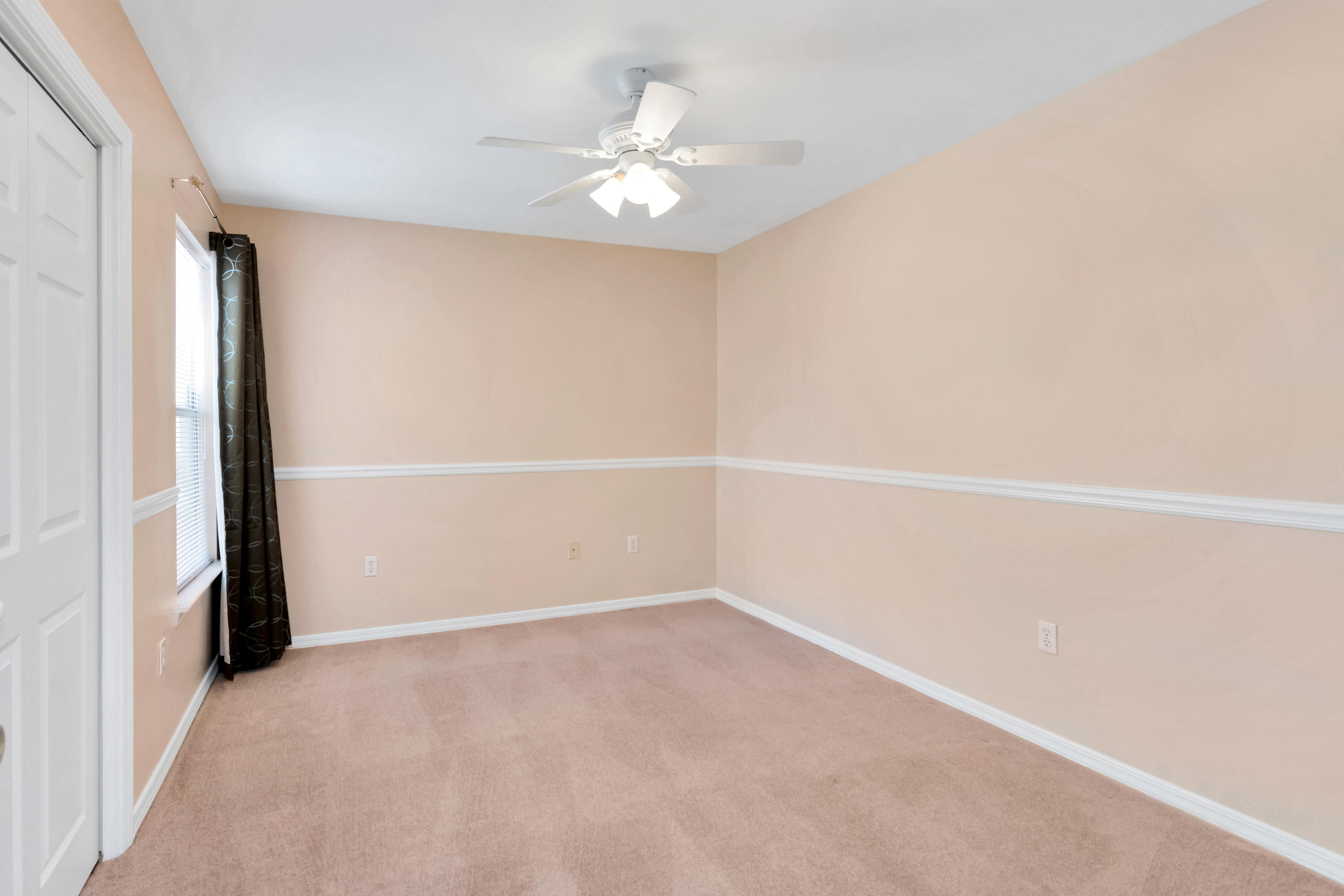 HIDDEN BAY VILLAGE - Residential