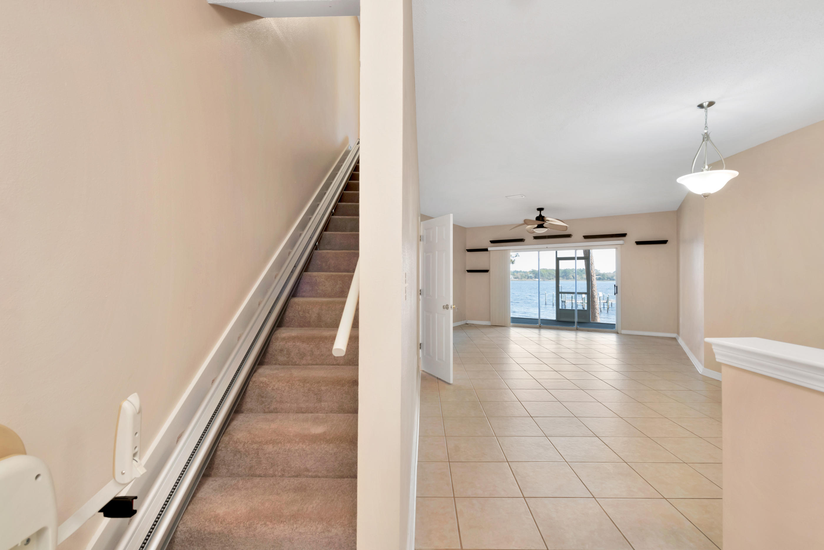 HIDDEN BAY VILLAGE - Residential