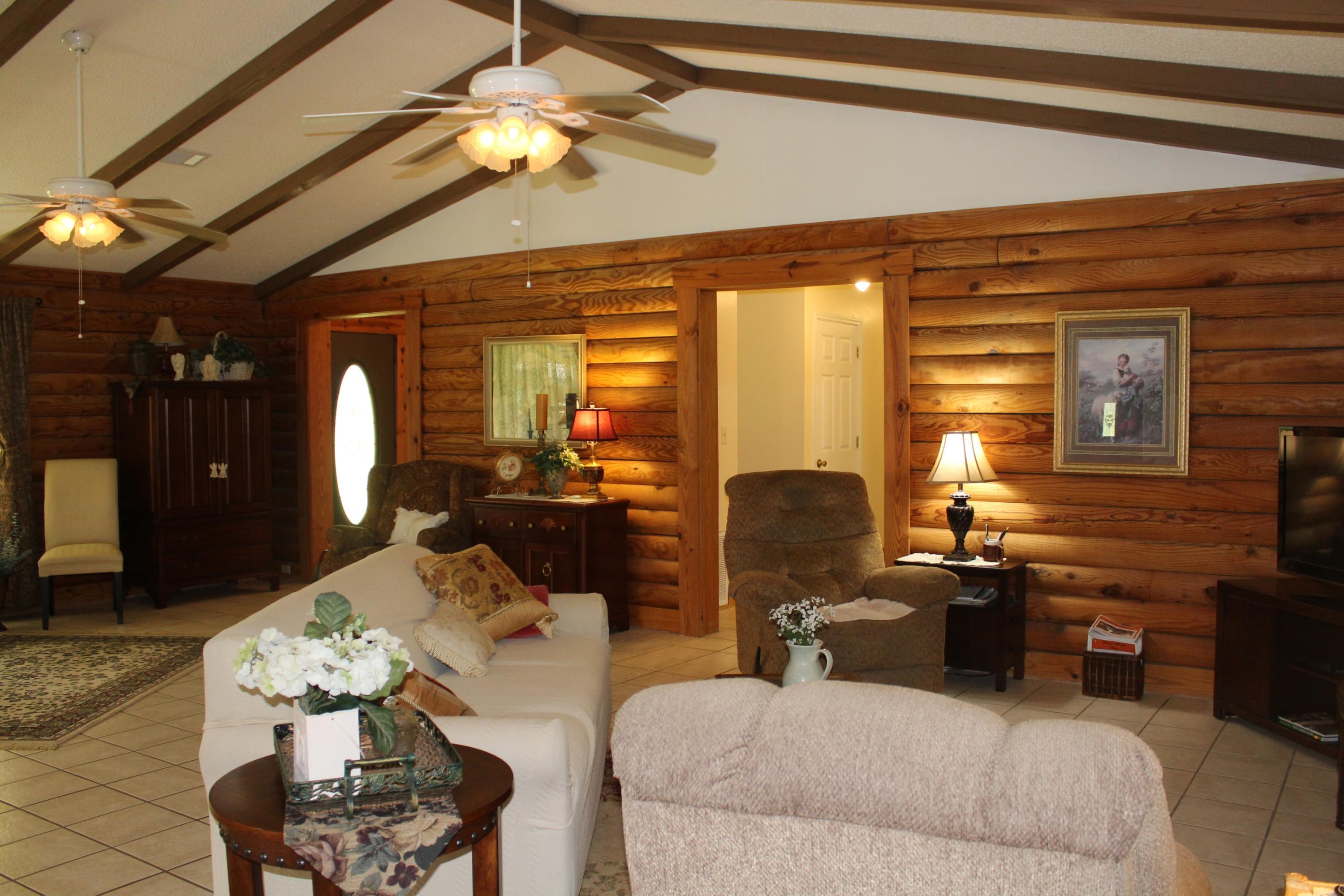 PRCL C DESC MORE AS:COM AT THE NW/C OF SEC RUN S 00 DEG 00'00''W 658.04 FT RUN N 84 DEG 32'53''E 174 - Residential