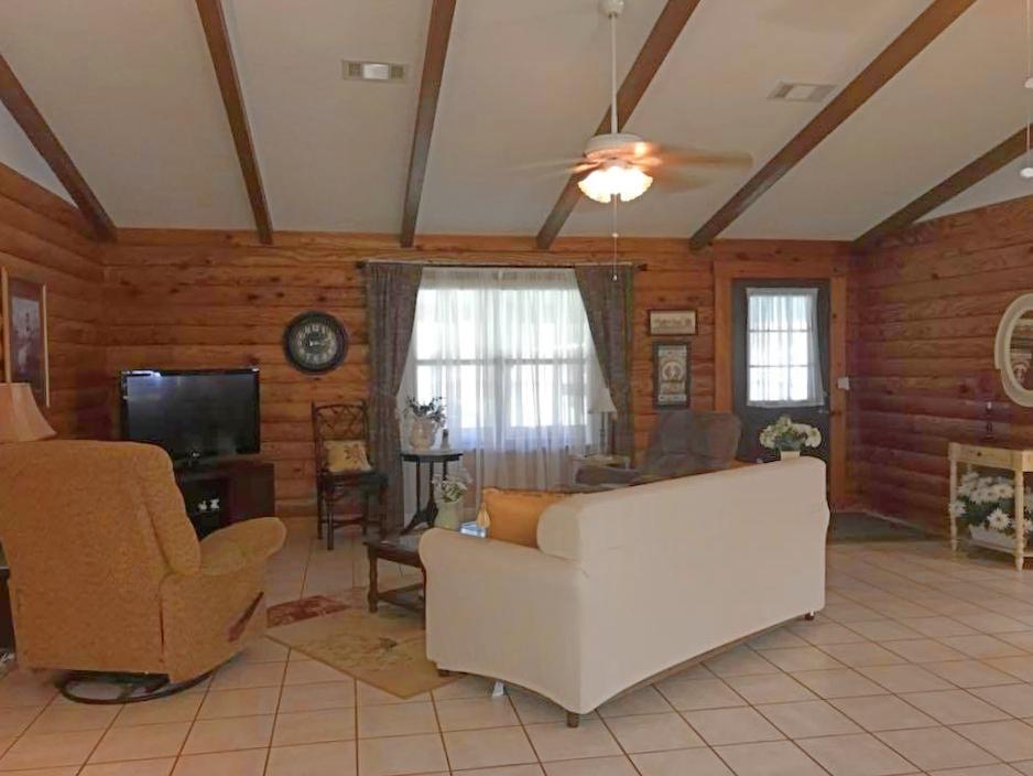 PRCL C DESC MORE AS:COM AT THE NW/C OF SEC RUN S 00 DEG 00'00''W 658.04 FT RUN N 84 DEG 32'53''E 174 - Residential