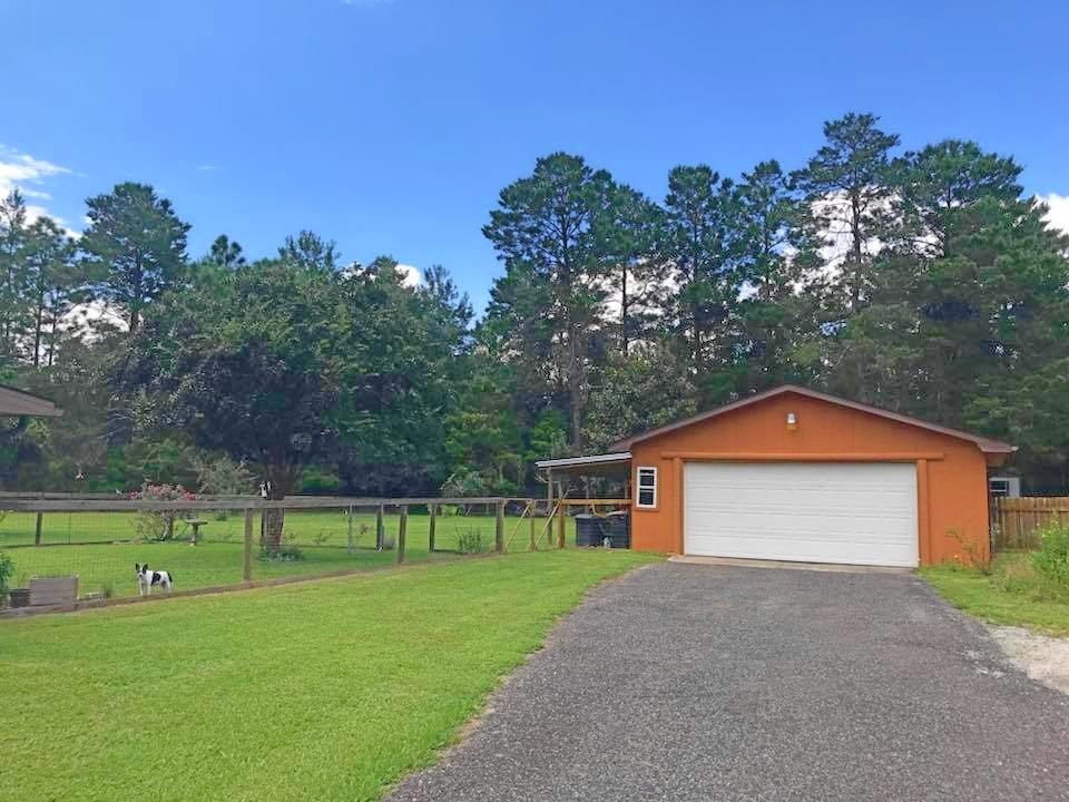 PRCL C DESC MORE AS:COM AT THE NW/C OF SEC RUN S 00 DEG 00'00''W 658.04 FT RUN N 84 DEG 32'53''E 174 - Residential