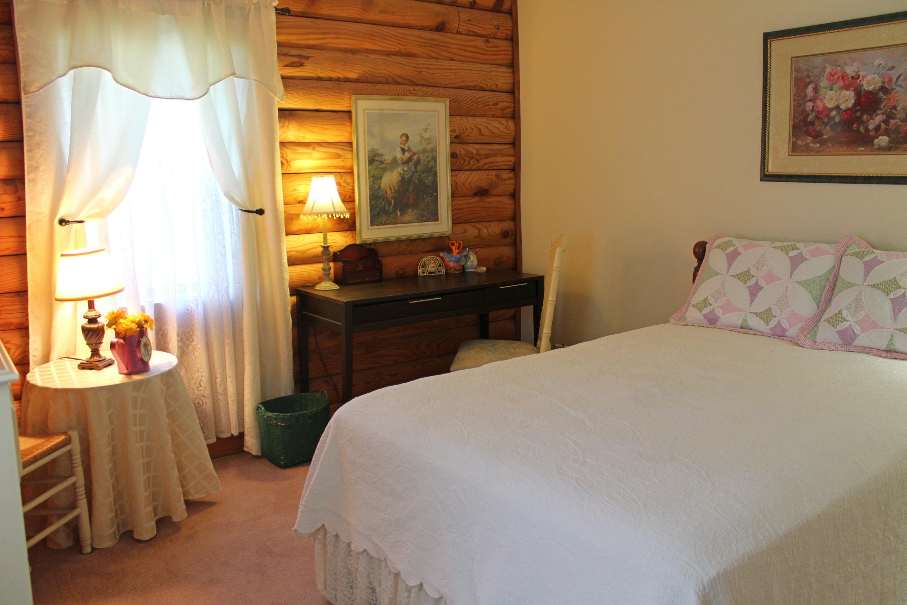 PRCL C DESC MORE AS:COM AT THE NW/C OF SEC RUN S 00 DEG 00'00''W 658.04 FT RUN N 84 DEG 32'53''E 174 - Residential