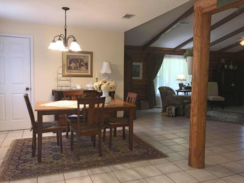 PRCL C DESC MORE AS:COM AT THE NW/C OF SEC RUN S 00 DEG 00'00''W 658.04 FT RUN N 84 DEG 32'53''E 174 - Residential