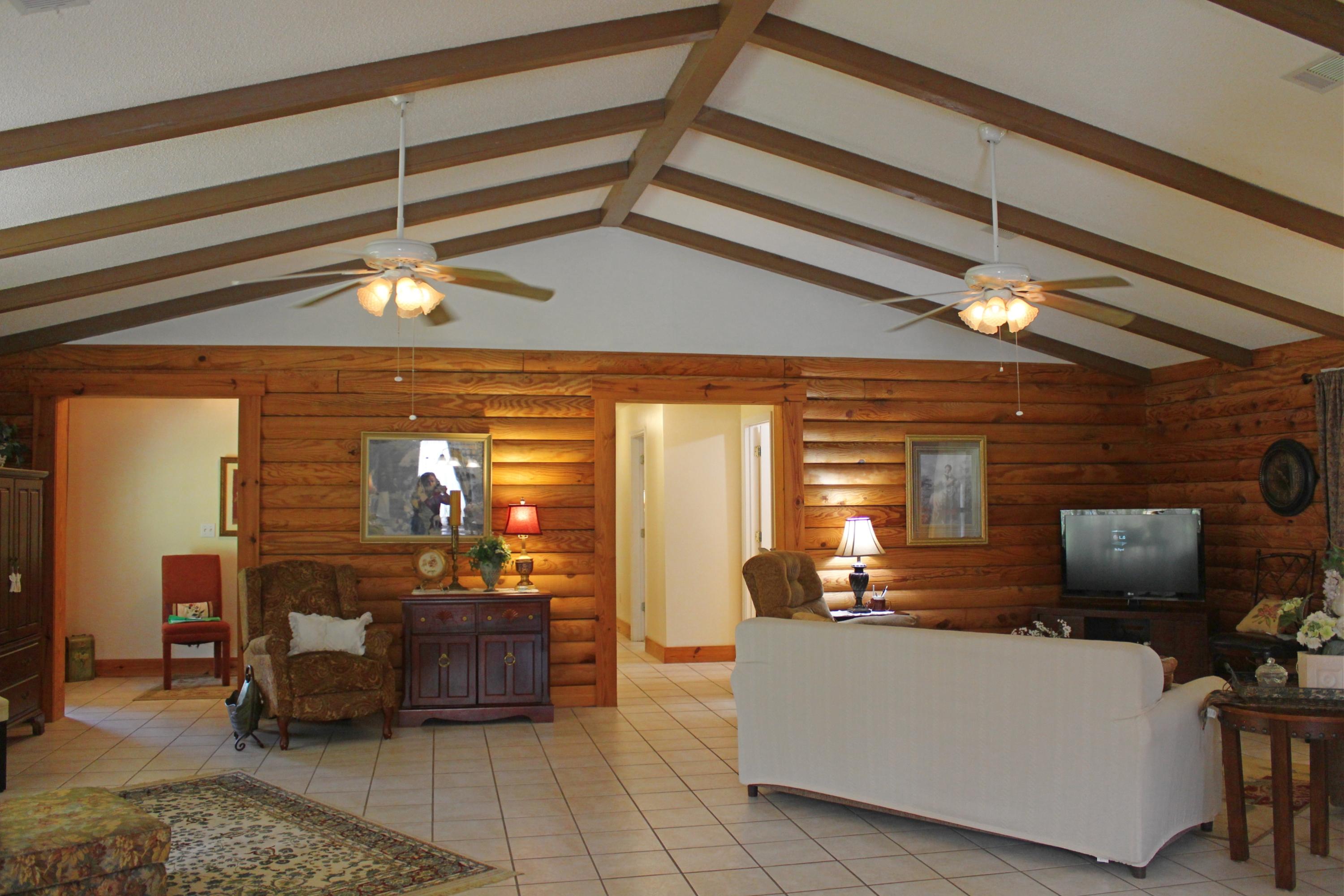 PRCL C DESC MORE AS:COM AT THE NW/C OF SEC RUN S 00 DEG 00'00''W 658.04 FT RUN N 84 DEG 32'53''E 174 - Residential