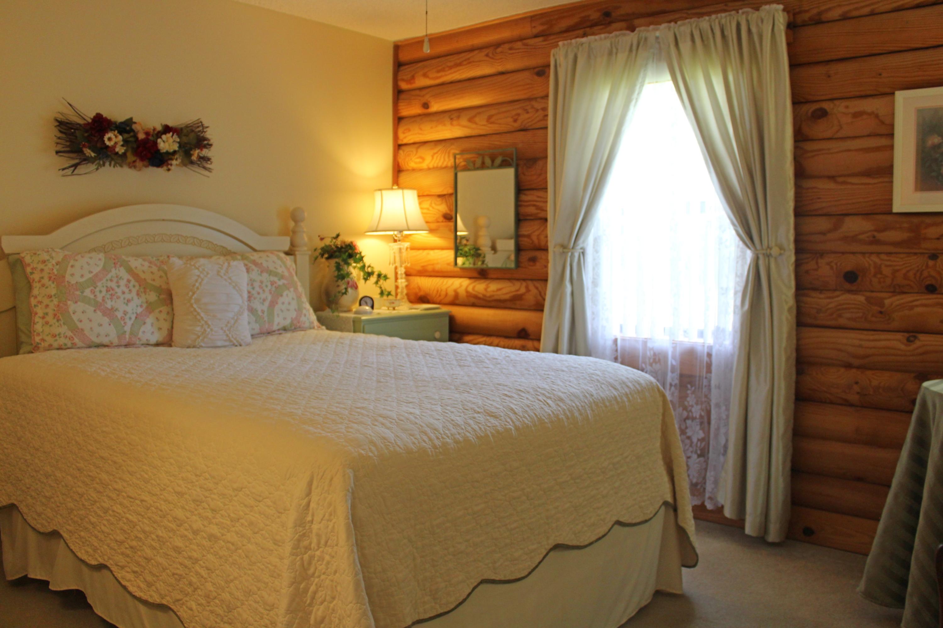 PRCL C DESC MORE AS:COM AT THE NW/C OF SEC RUN S 00 DEG 00'00''W 658.04 FT RUN N 84 DEG 32'53''E 174 - Residential