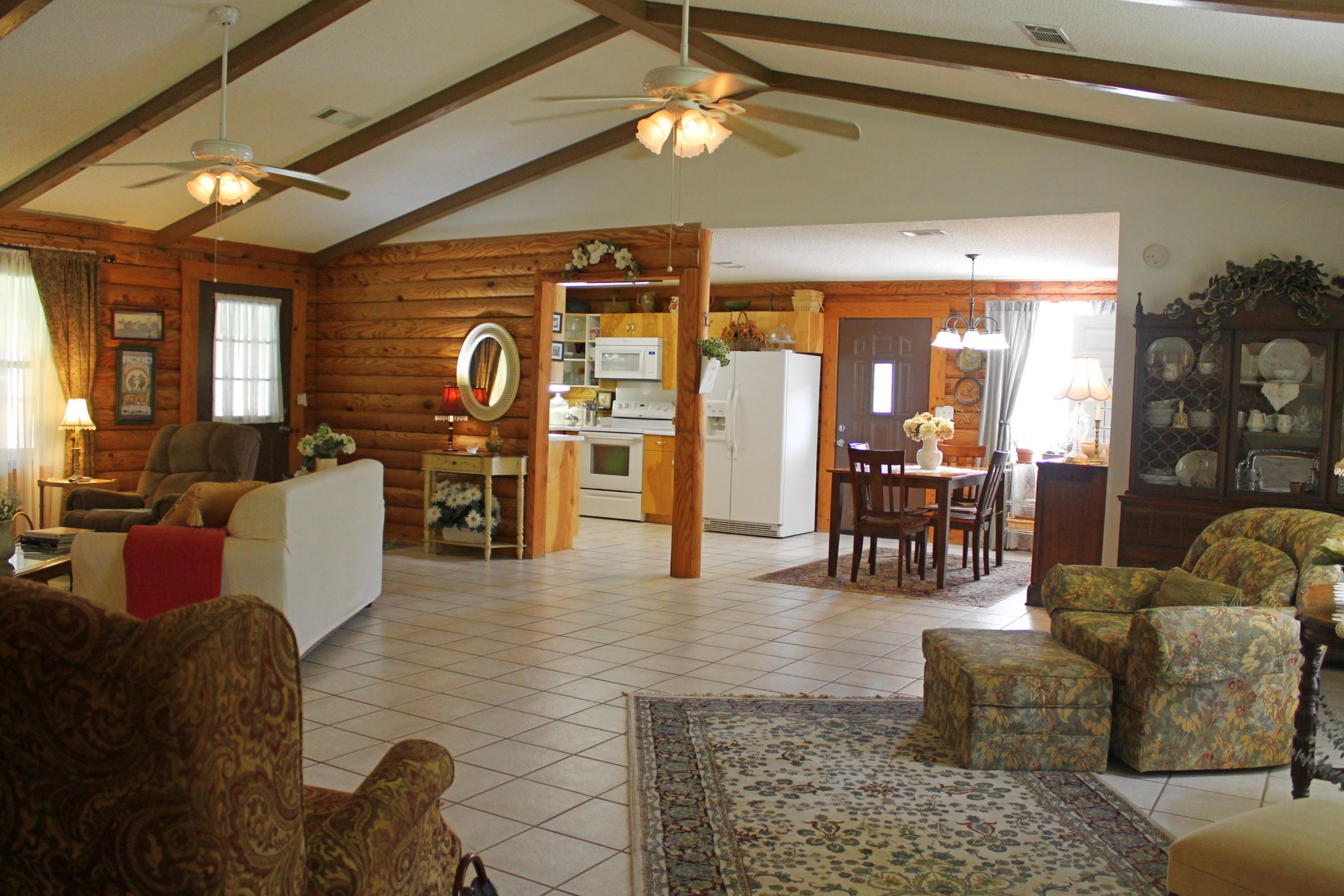 PRCL C DESC MORE AS:COM AT THE NW/C OF SEC RUN S 00 DEG 00'00''W 658.04 FT RUN N 84 DEG 32'53''E 174 - Residential