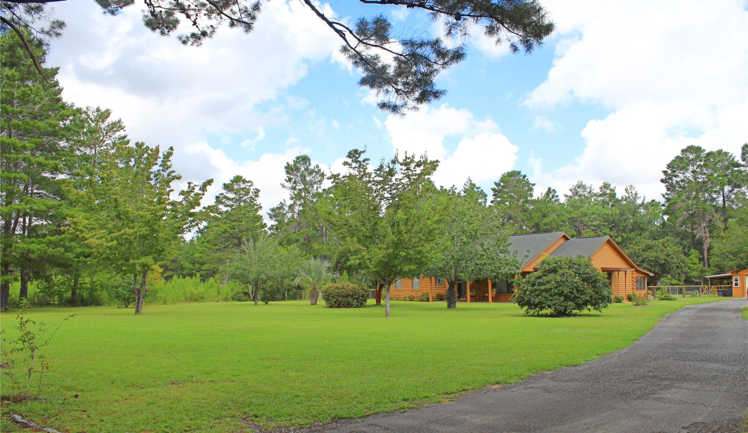 PRCL C DESC MORE AS:COM AT THE NW/C OF SEC RUN S 00 DEG 00'00''W 658.04 FT RUN N 84 DEG 32'53''E 174 - Residential