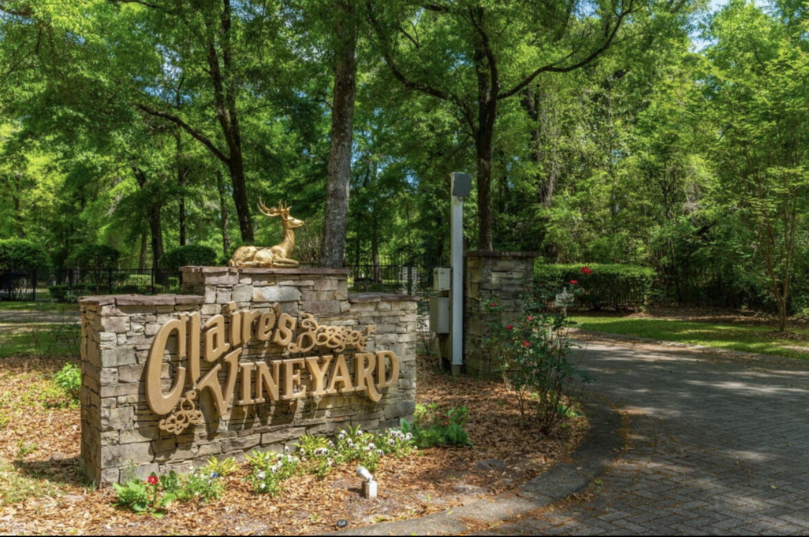 CLAIRES VINEYARD - Residential
