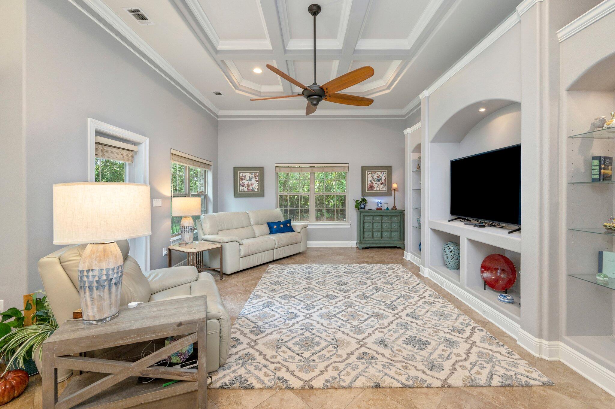 CLAIRES VINEYARD - Residential