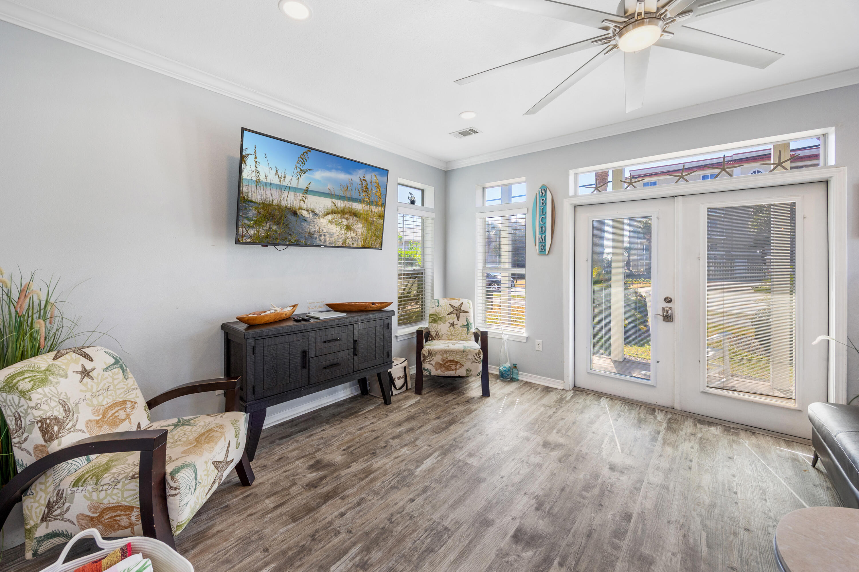 CRYSTAL BEACH - Residential