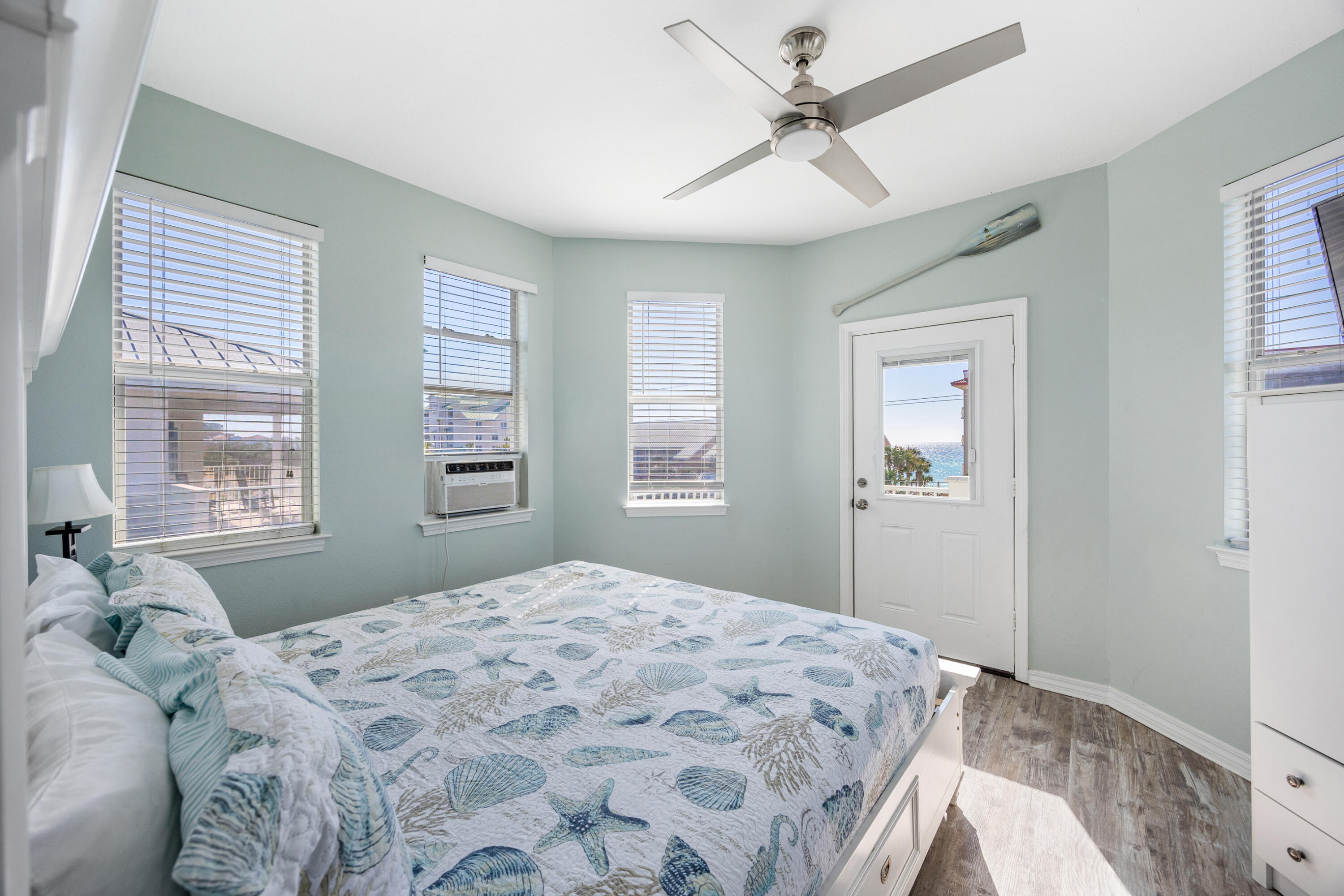 CRYSTAL BEACH - Residential