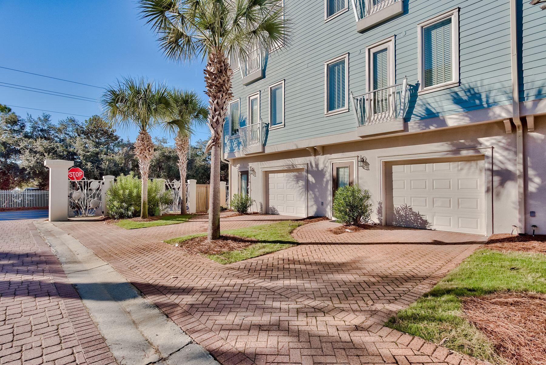 SUMMER PLACE - Residential