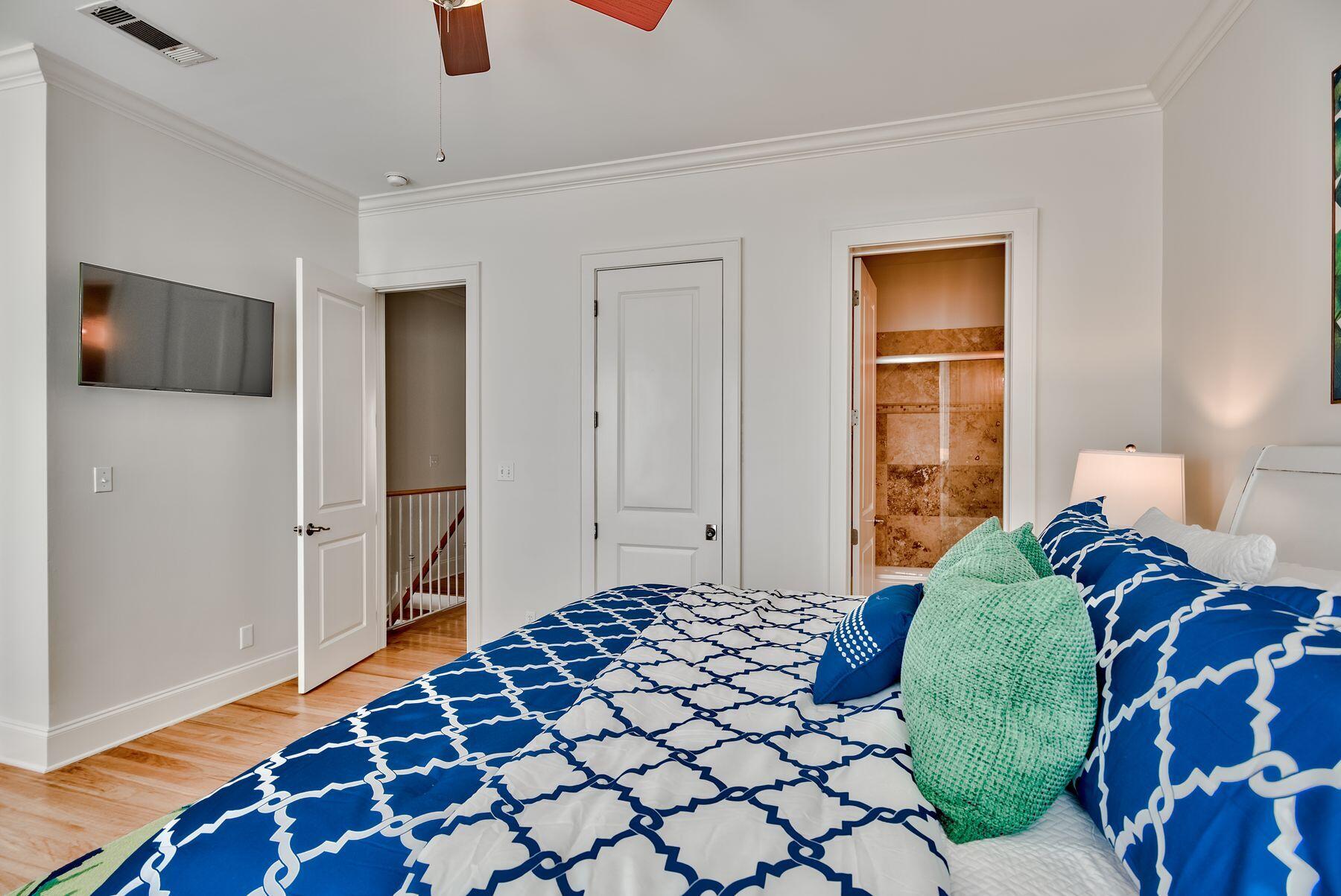 SUMMER PLACE - Residential