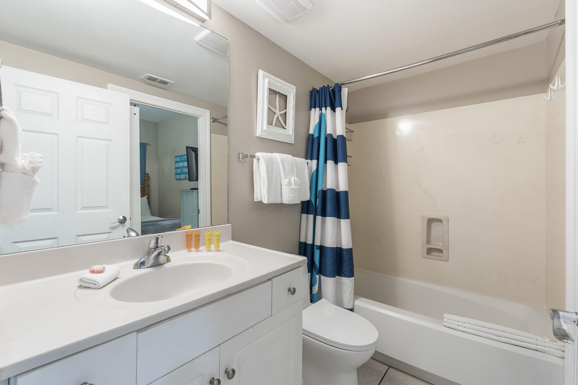 STERLING SHORES - Residential