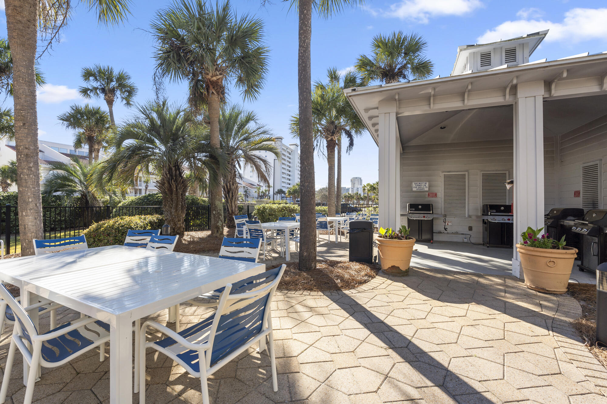 STERLING SHORES - Residential