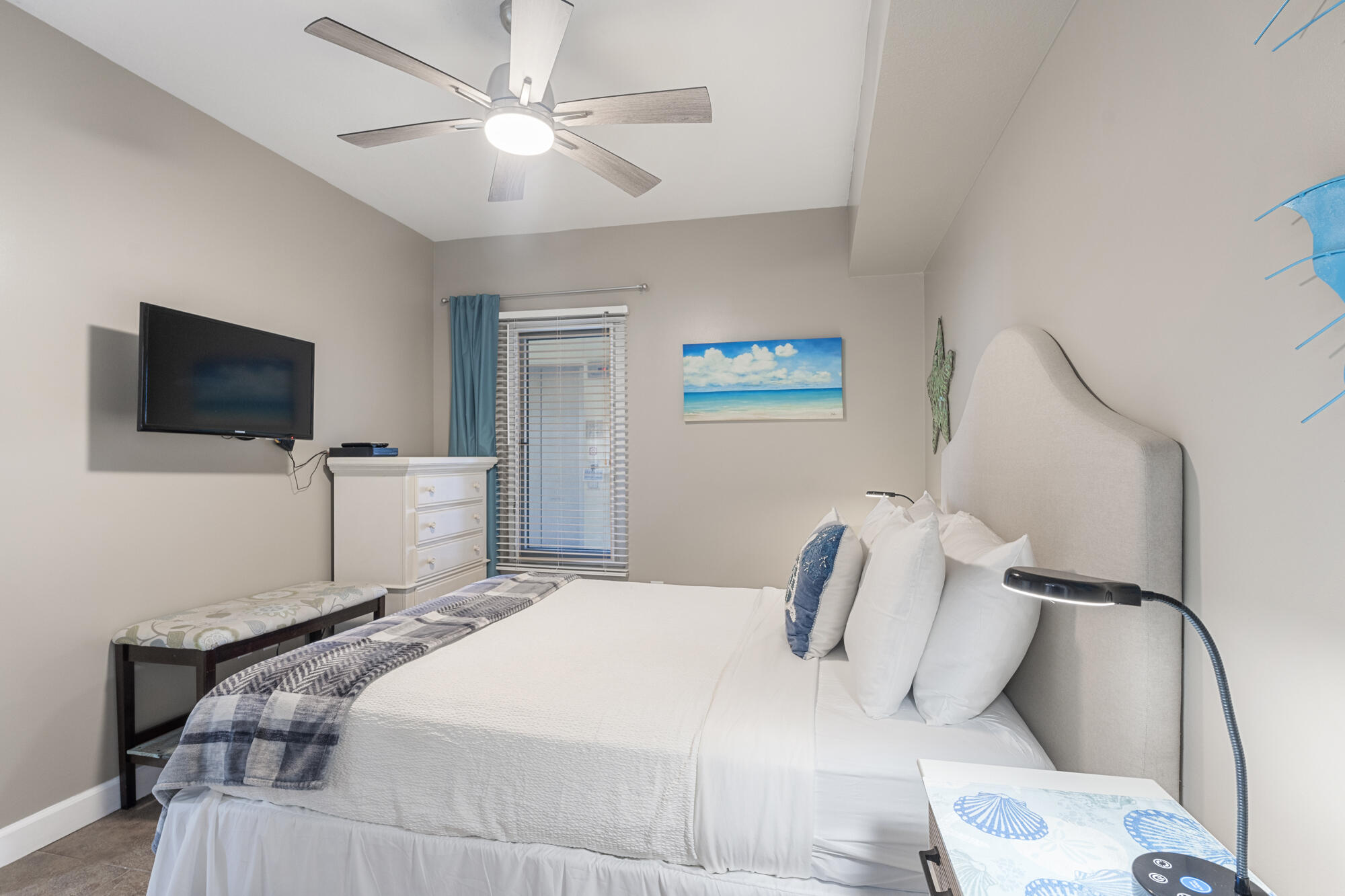 STERLING SHORES - Residential