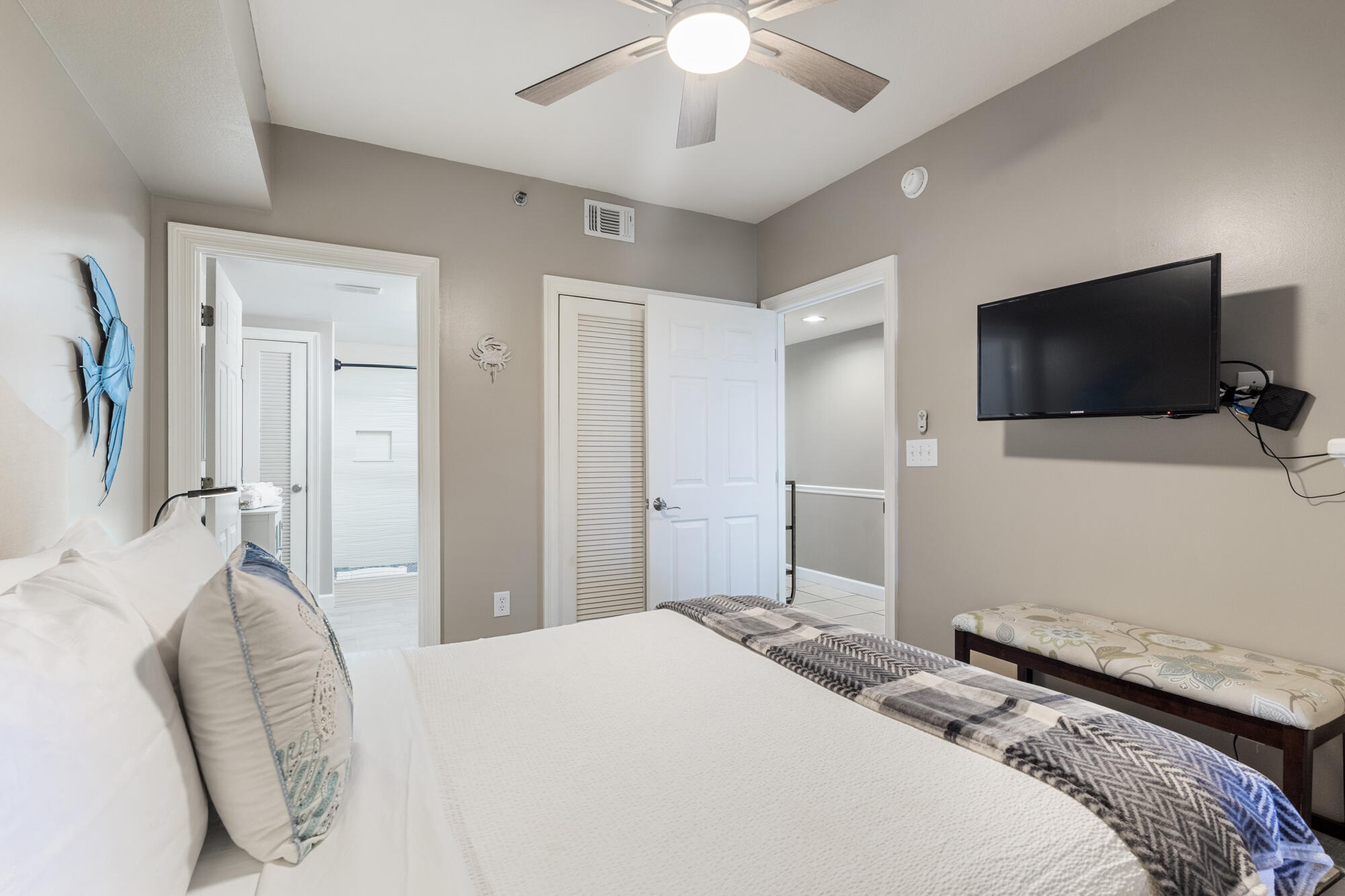 STERLING SHORES - Residential