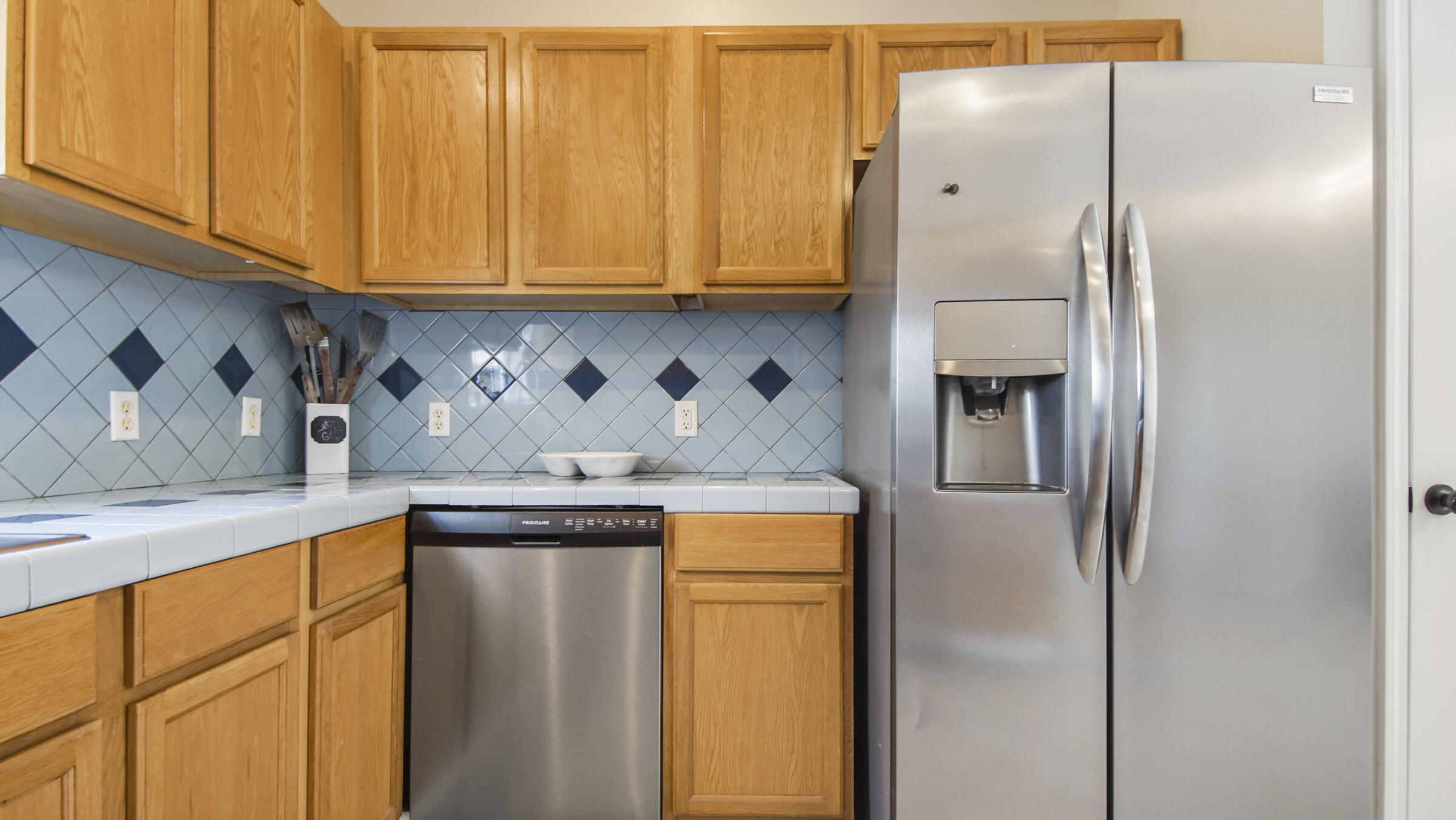 OAKWOOD LAKES ESTATES - Residential