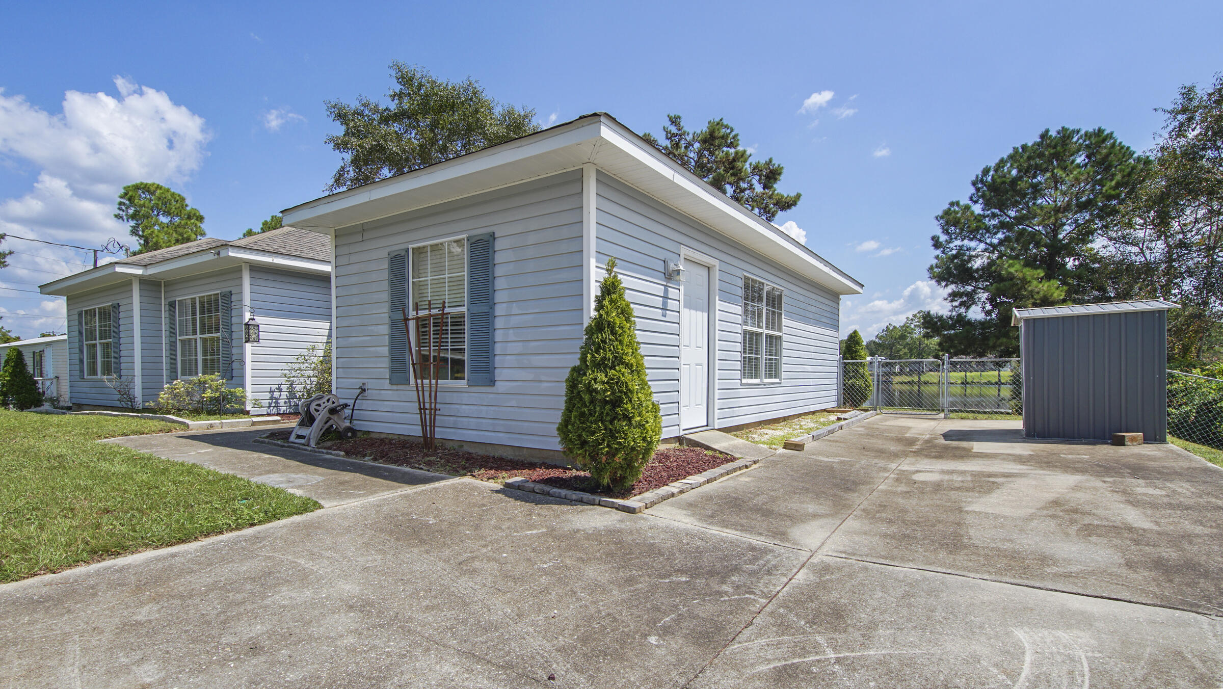 OAKWOOD LAKES ESTATES - Residential