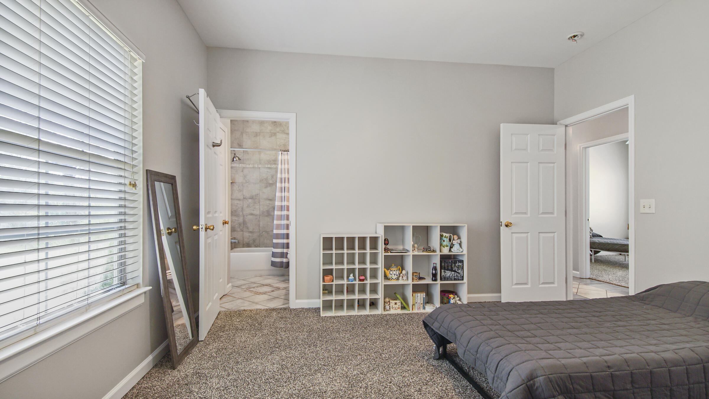 OAKWOOD LAKES ESTATES - Residential