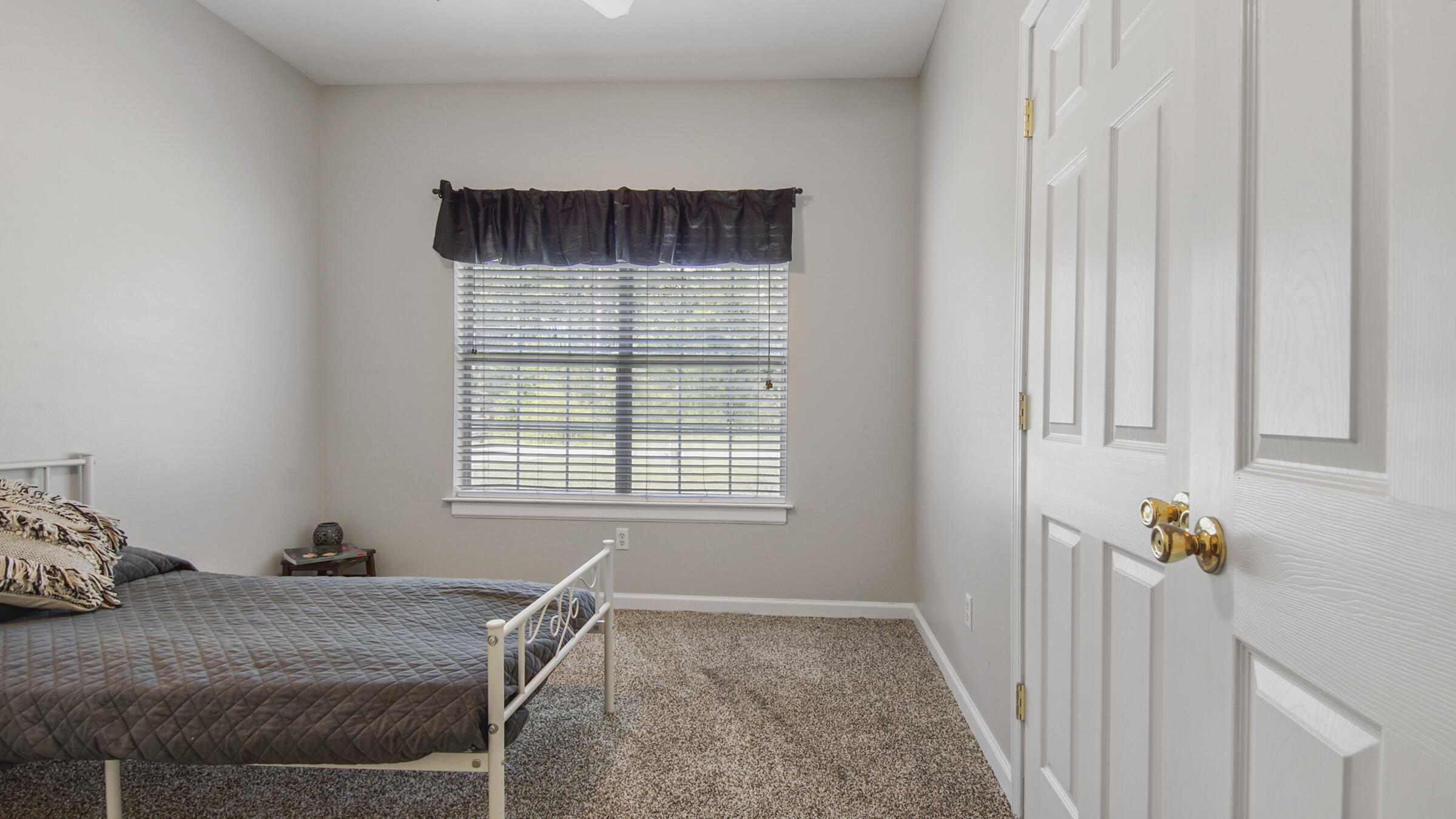 OAKWOOD LAKES ESTATES - Residential