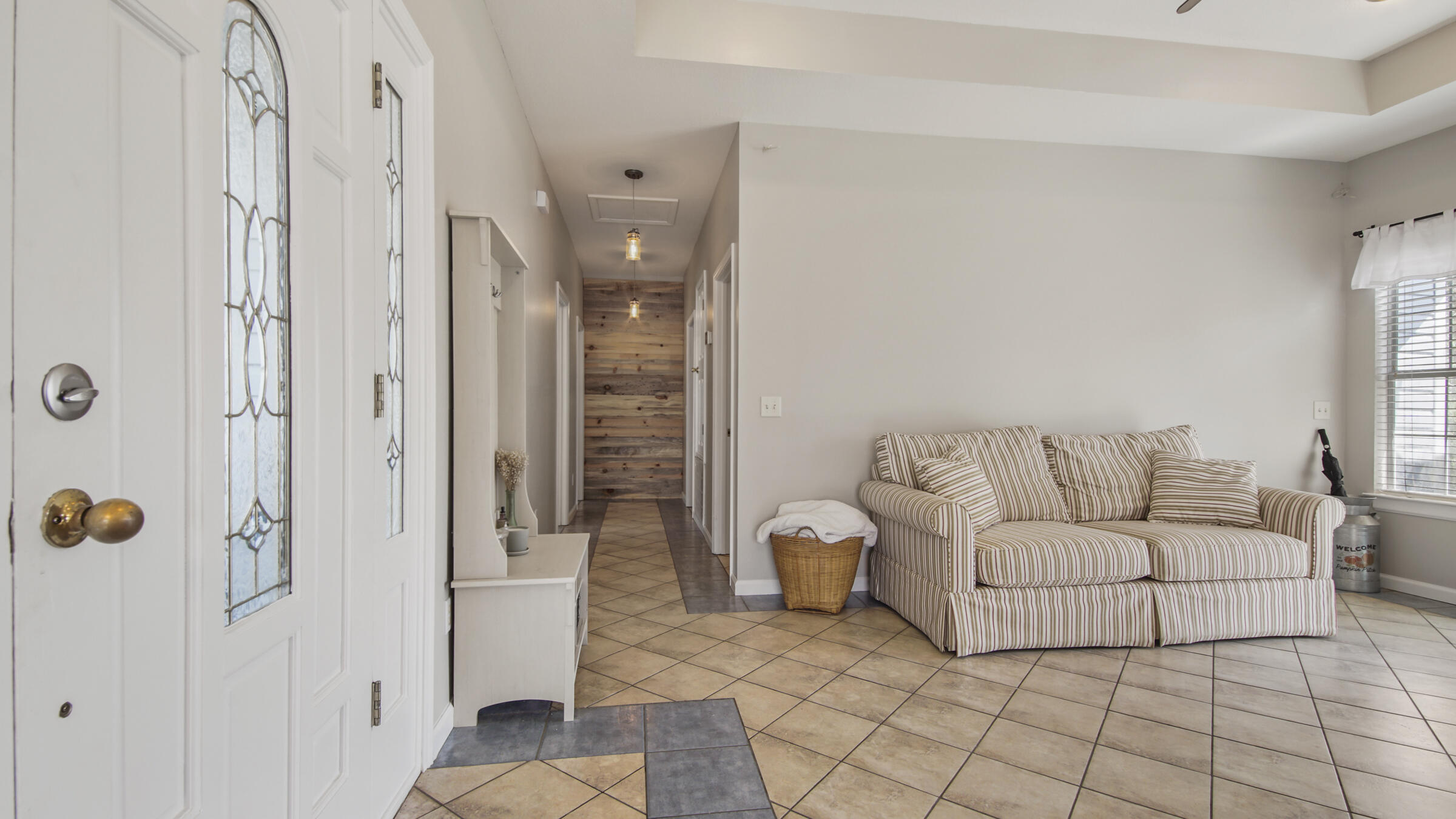 OAKWOOD LAKES ESTATES - Residential