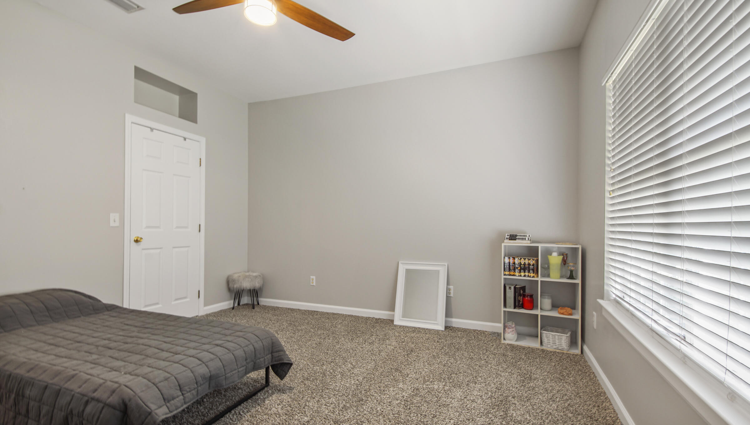 OAKWOOD LAKES ESTATES - Residential