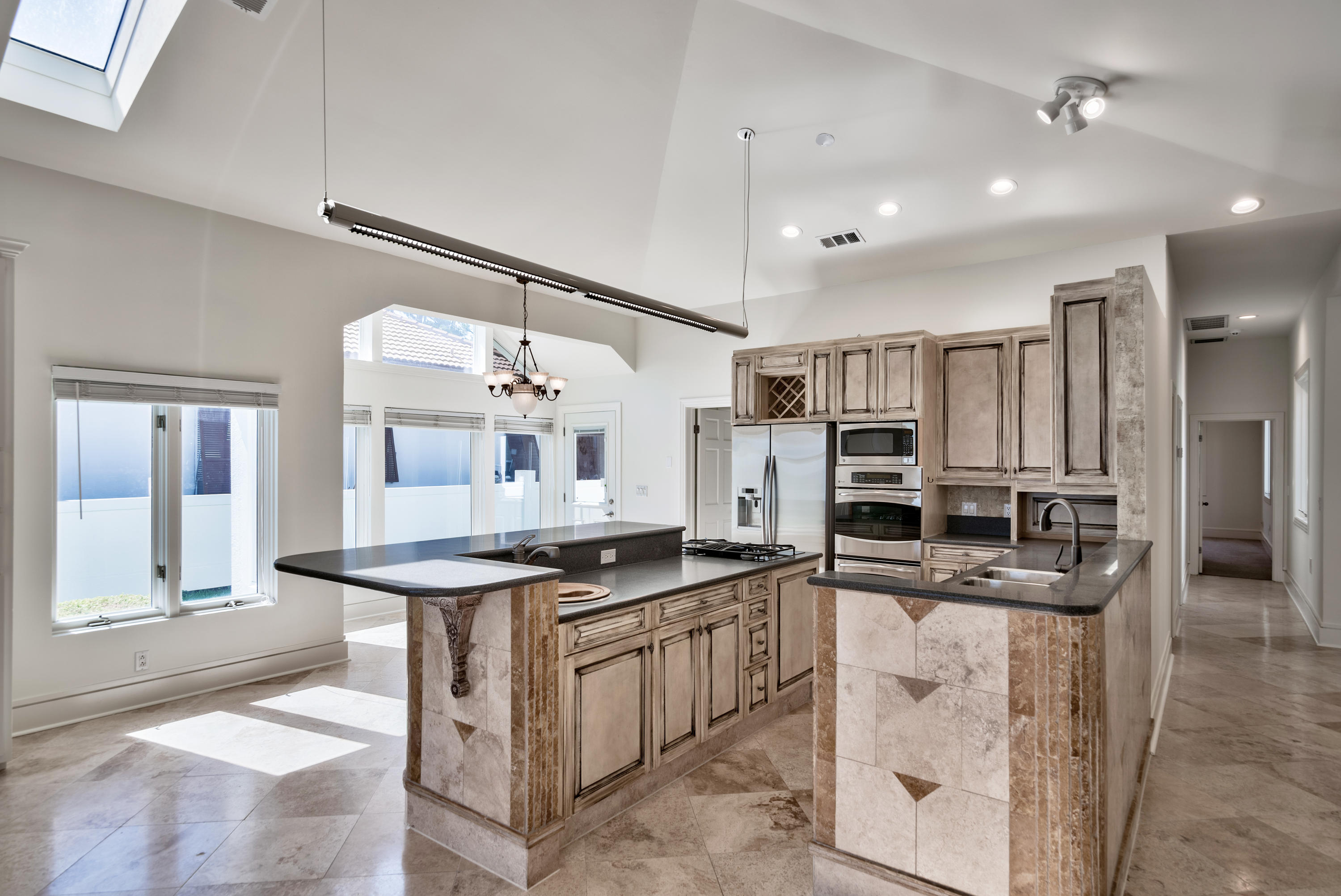 HOLIDAY SHORES ESTATES - Residential