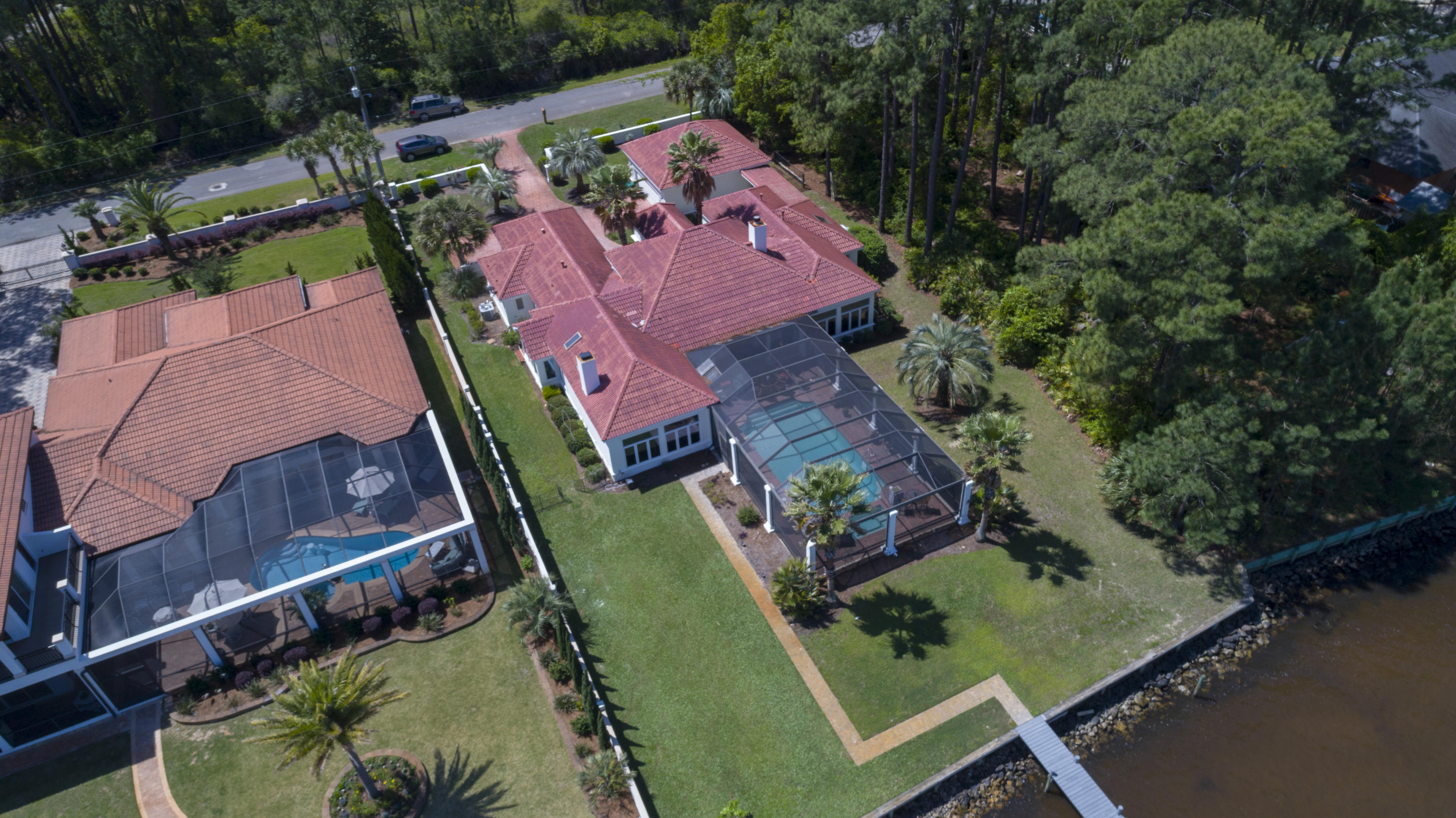 HOLIDAY SHORES ESTATES - Residential