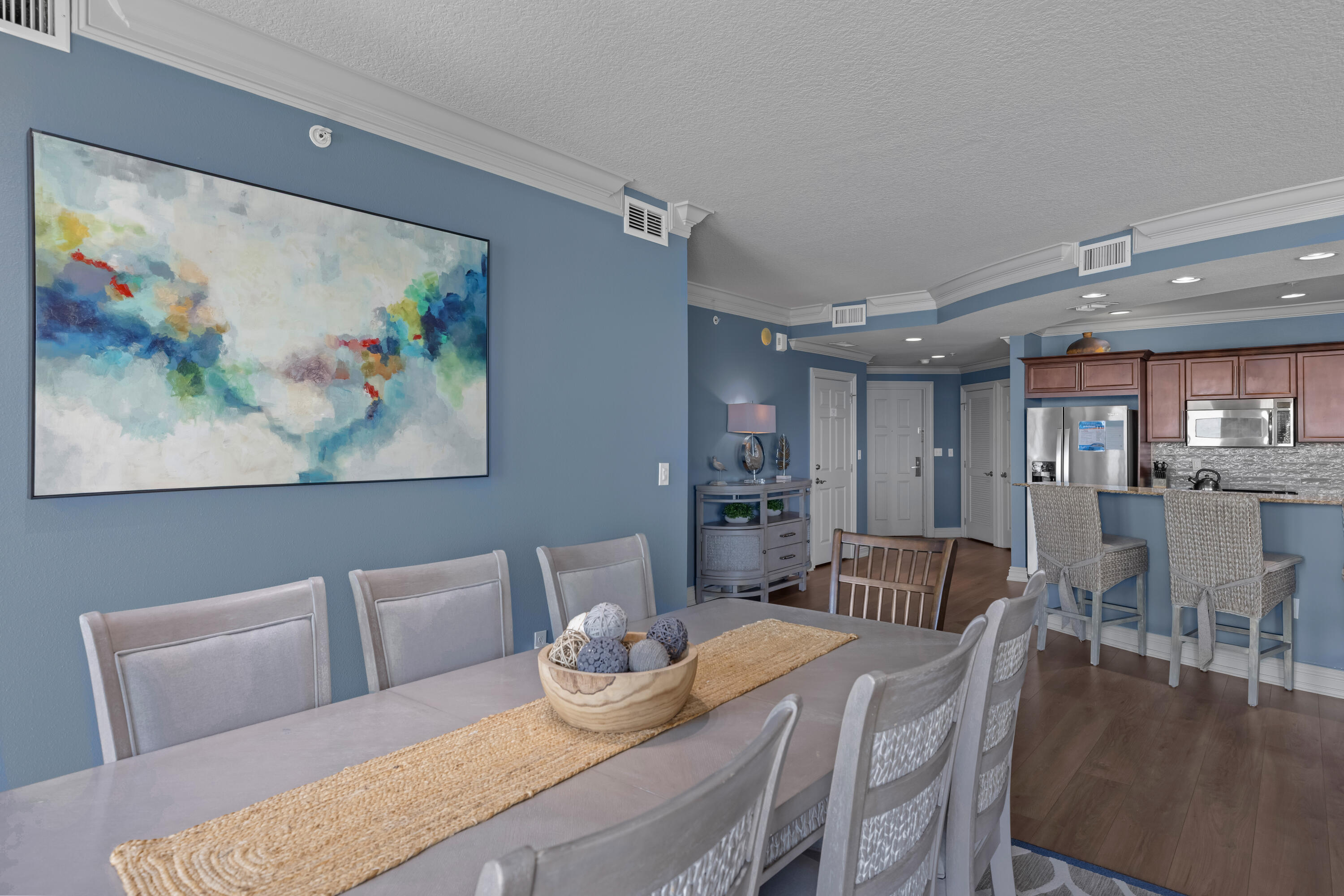 EMERALD GRANDE - Residential