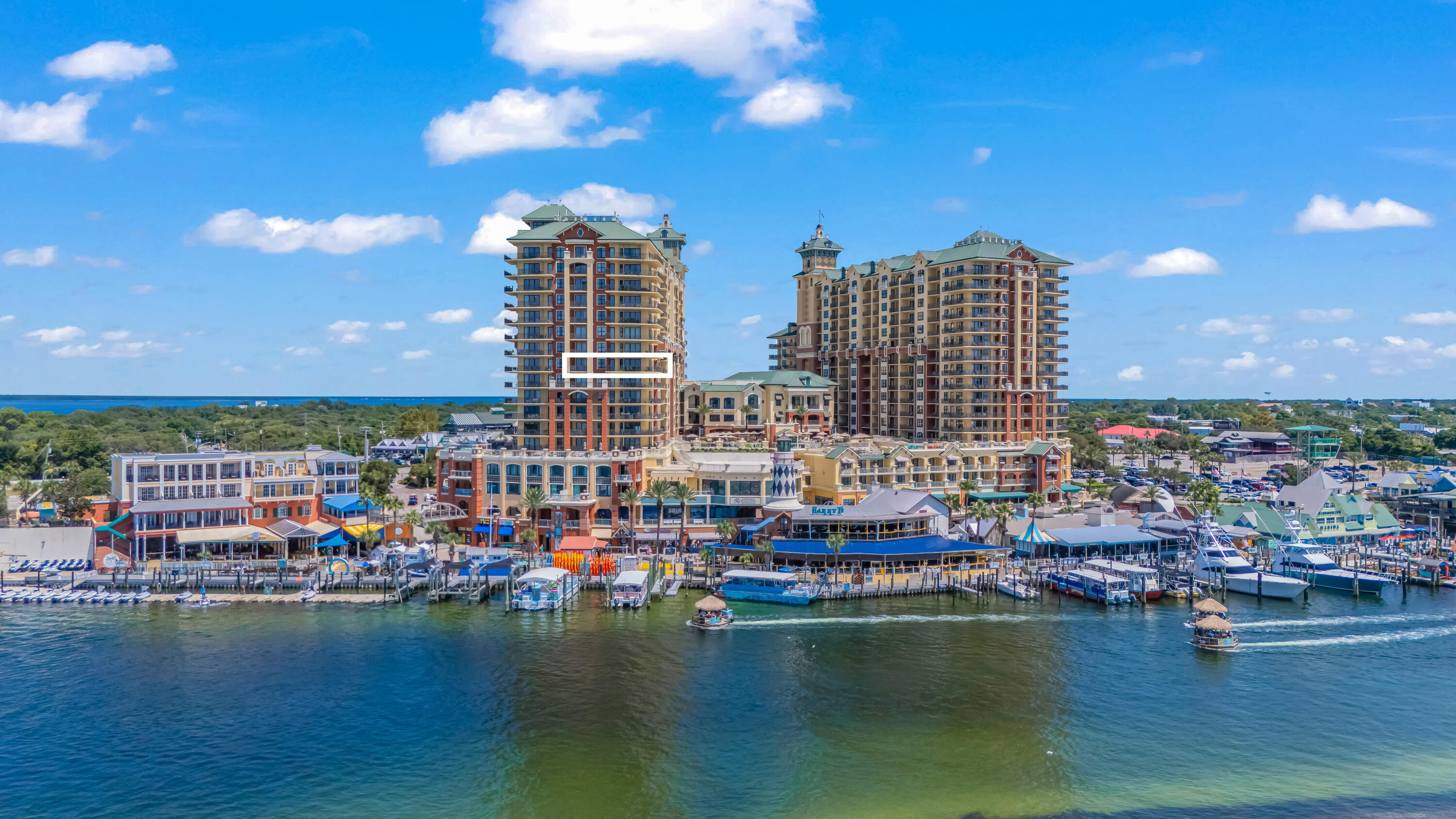 EMERALD GRANDE - Residential