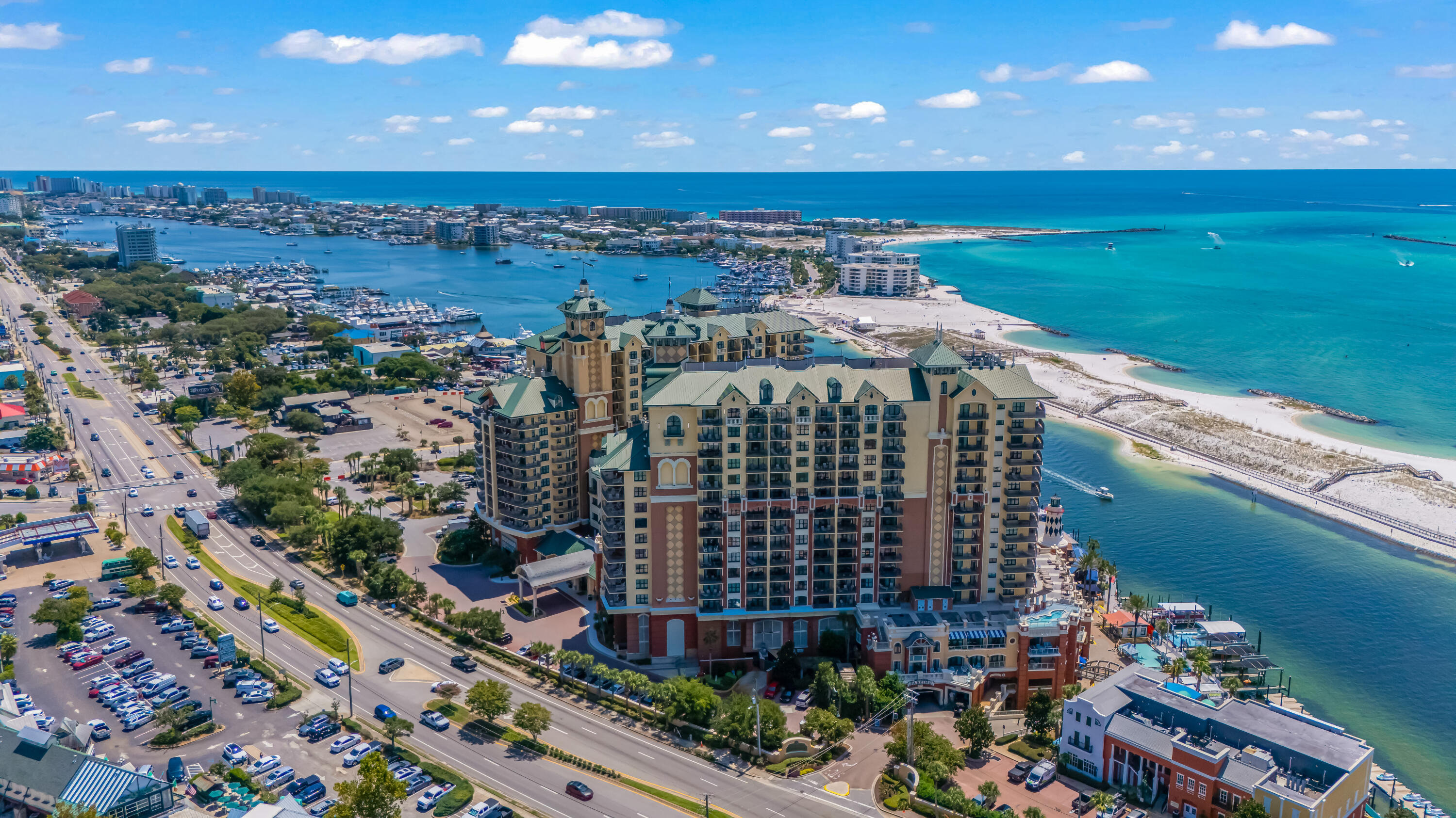 EMERALD GRANDE - Residential