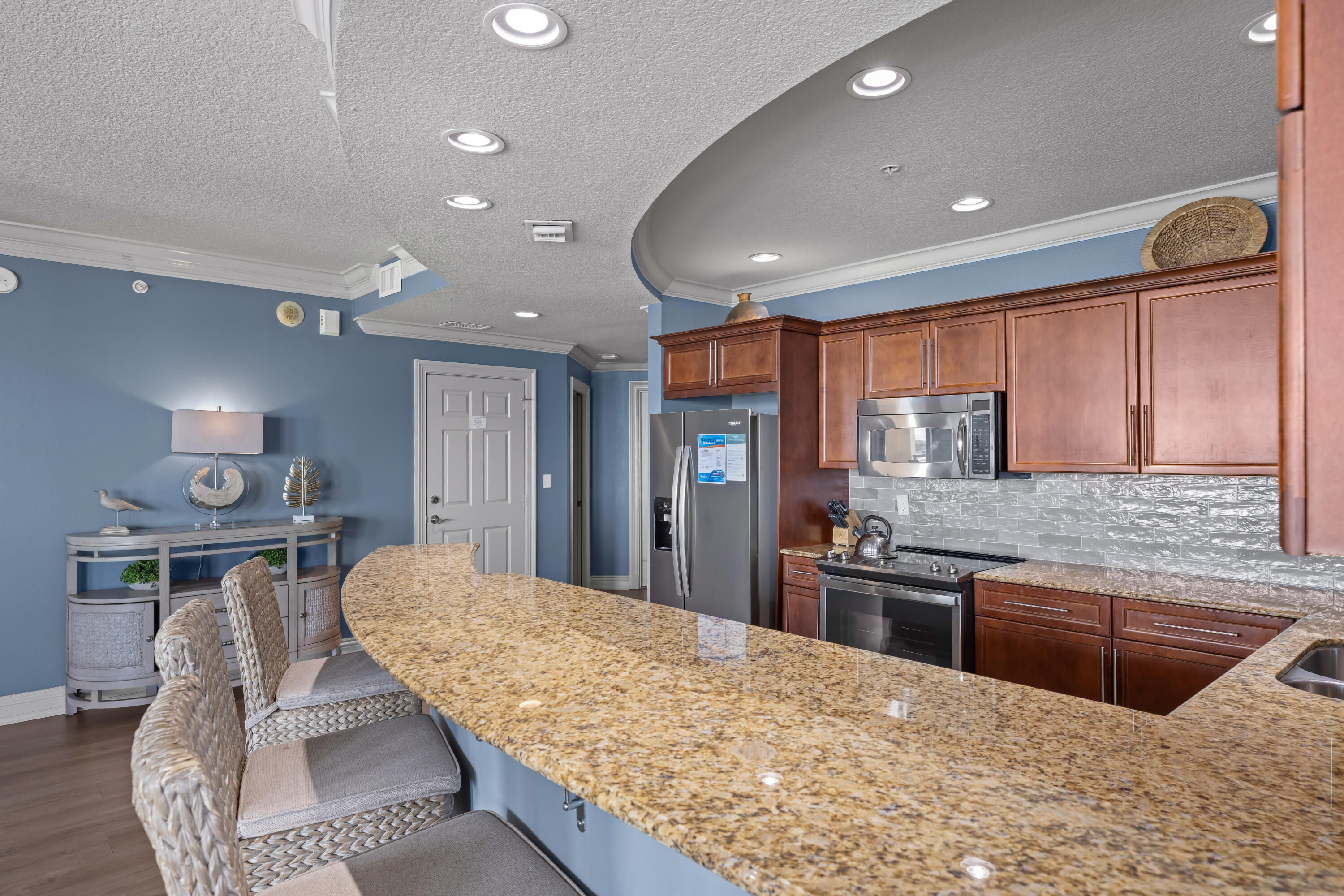 EMERALD GRANDE - Residential