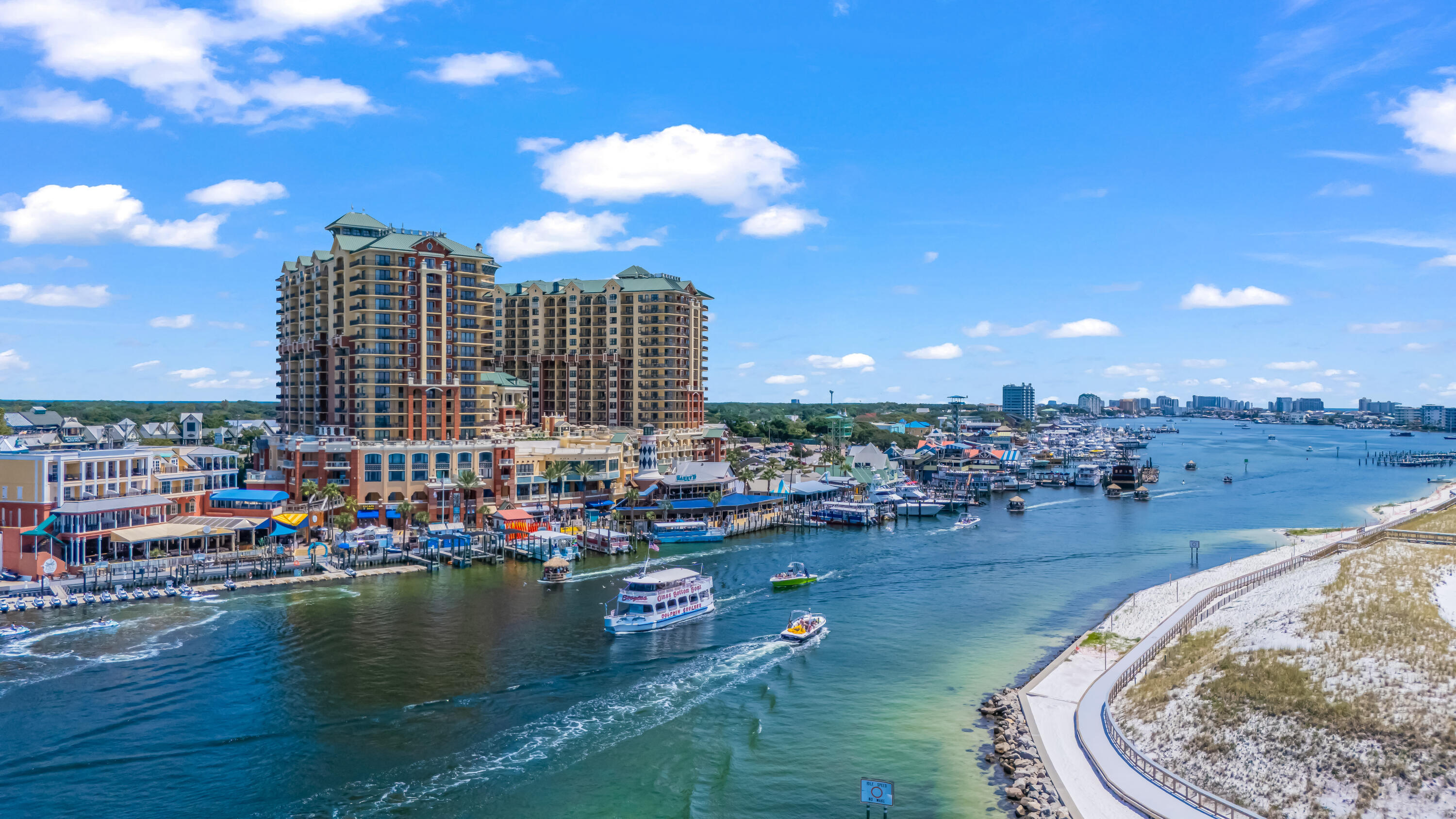 EMERALD GRANDE - Residential