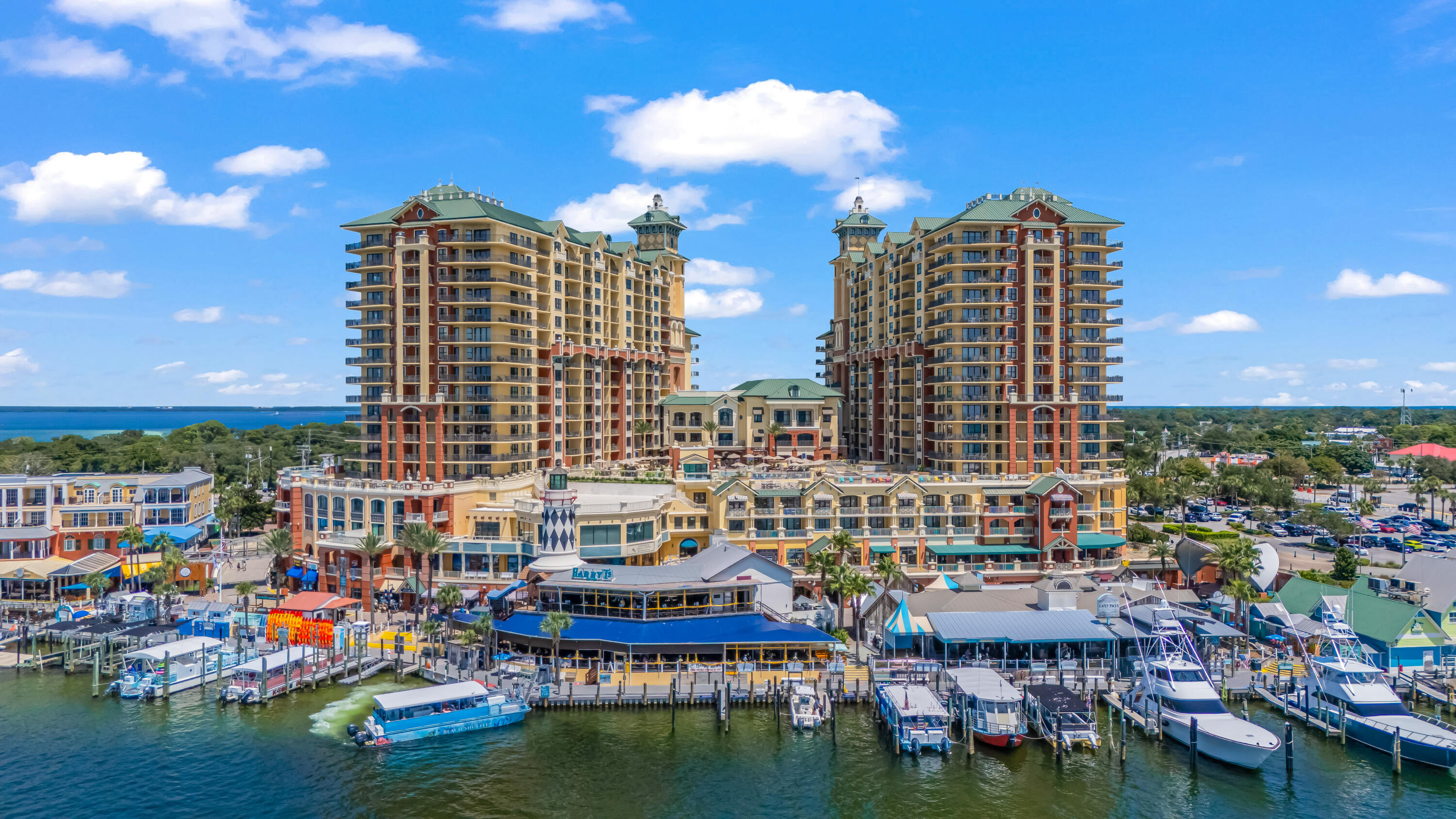EMERALD GRANDE - Residential