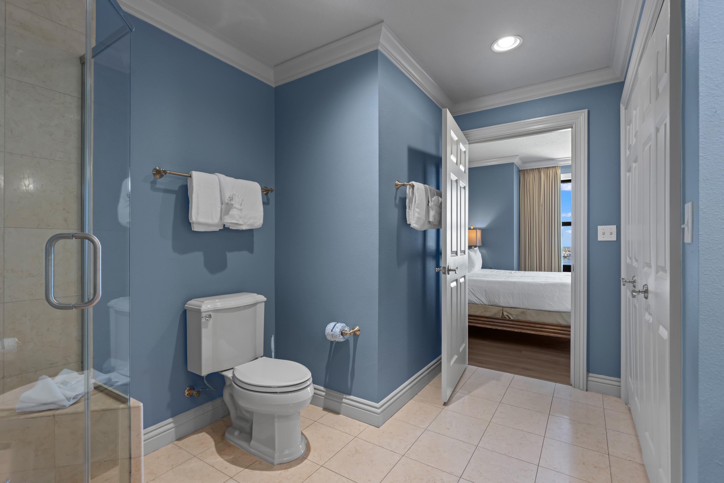 EMERALD GRANDE - Residential