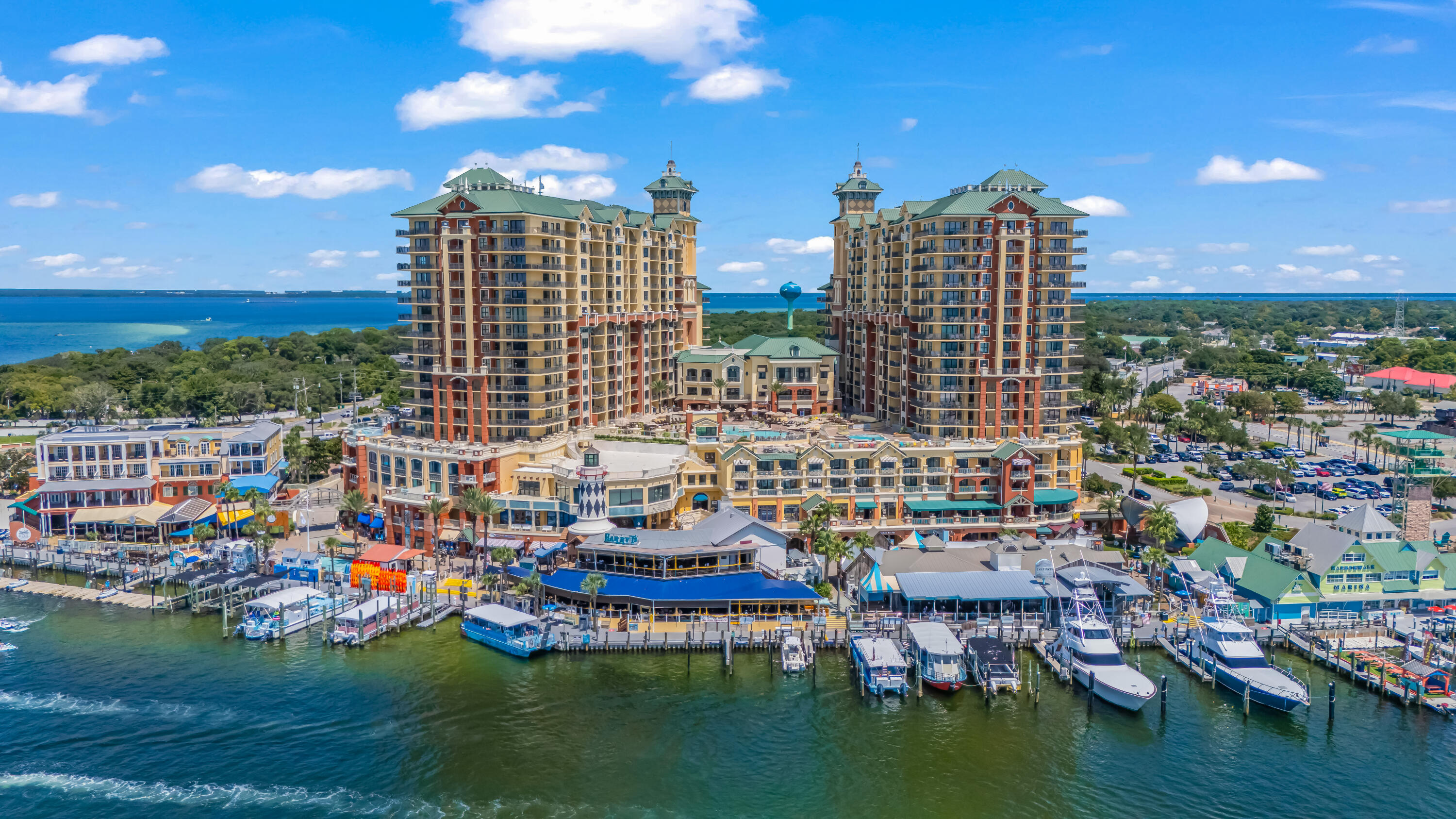 EMERALD GRANDE - Residential
