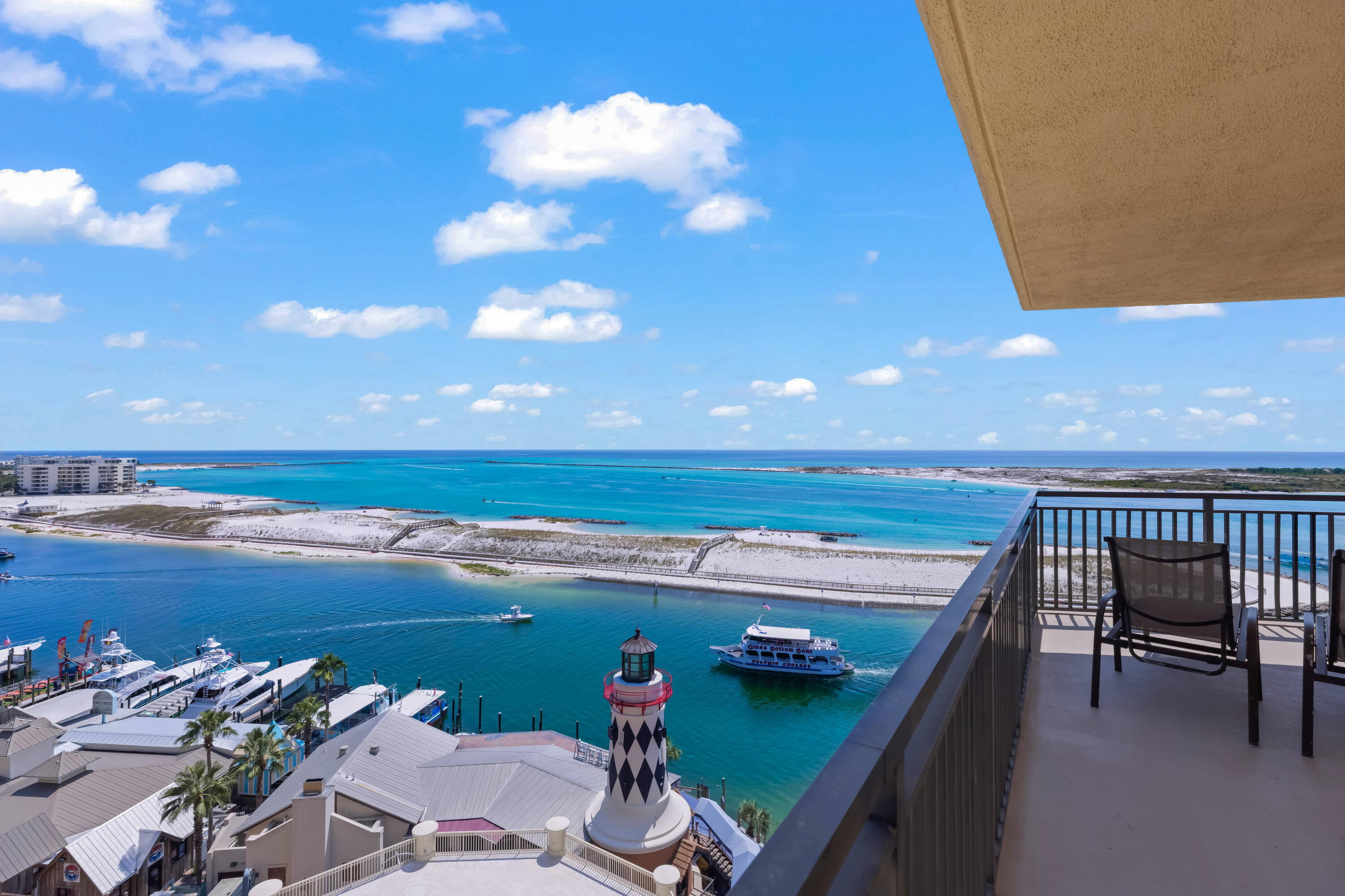 EMERALD GRANDE - Residential
