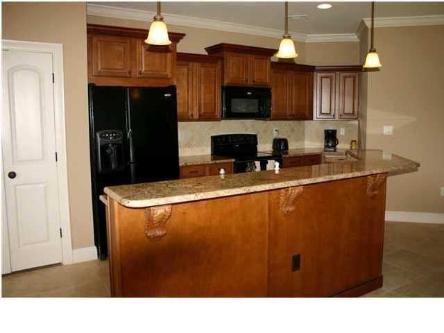 SHORELINE ESTATES - Residential