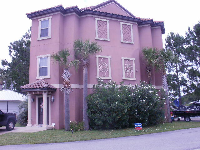 SHORELINE ESTATES - Residential