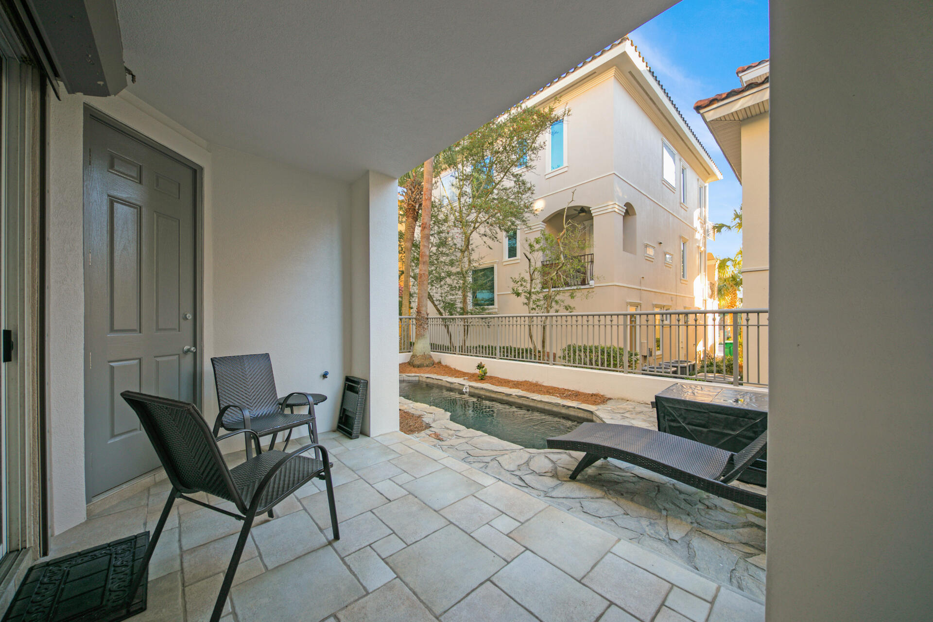 DESTINY BY THE SEA - Residential