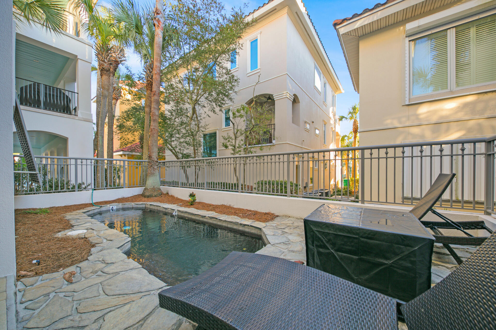 DESTINY BY THE SEA - Residential