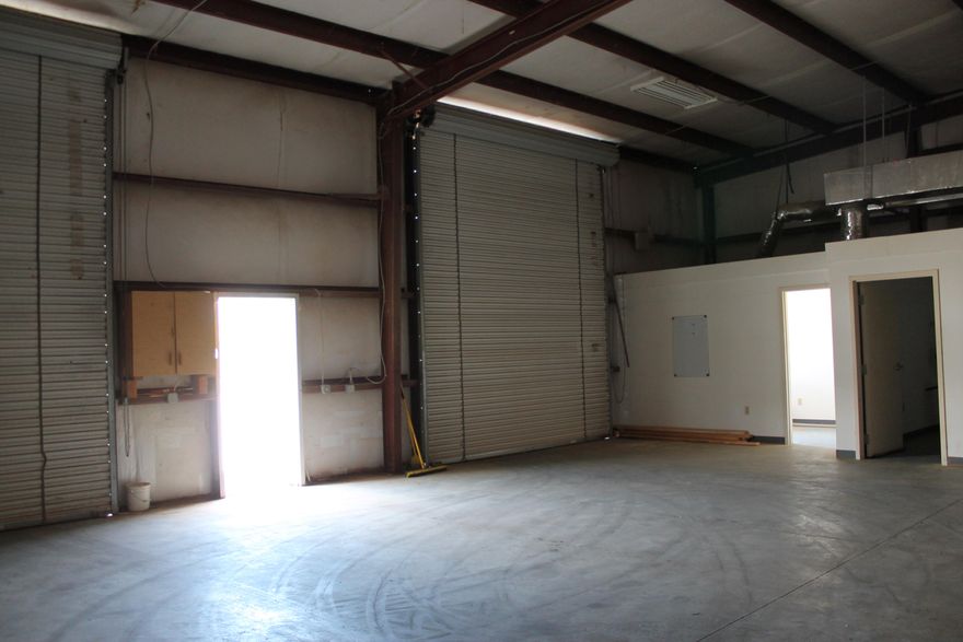 2 Units leased together. total 2520 Warehouse space: with office inside 398 HVAC SF.