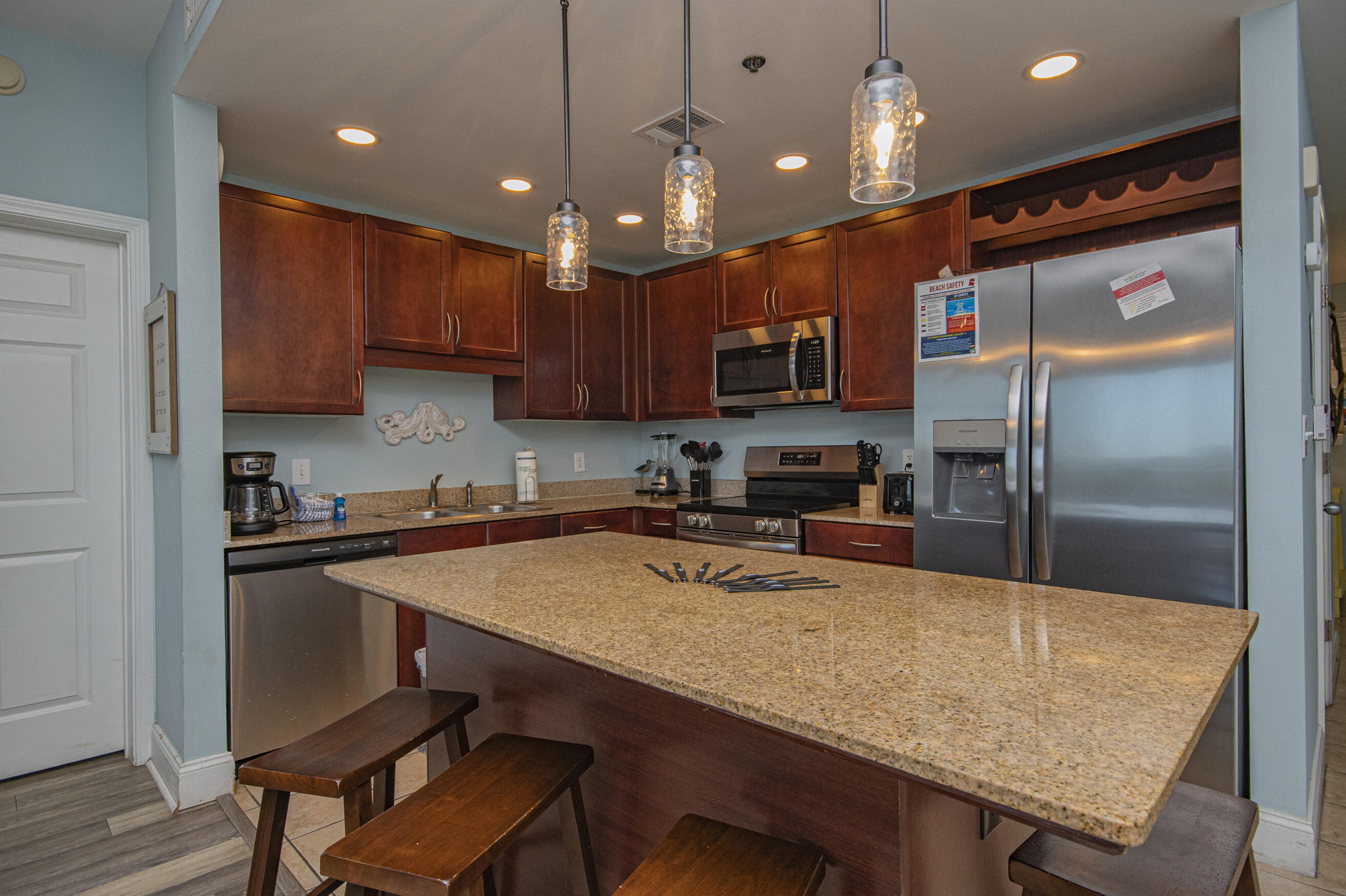 Laketown Wharf - Residential