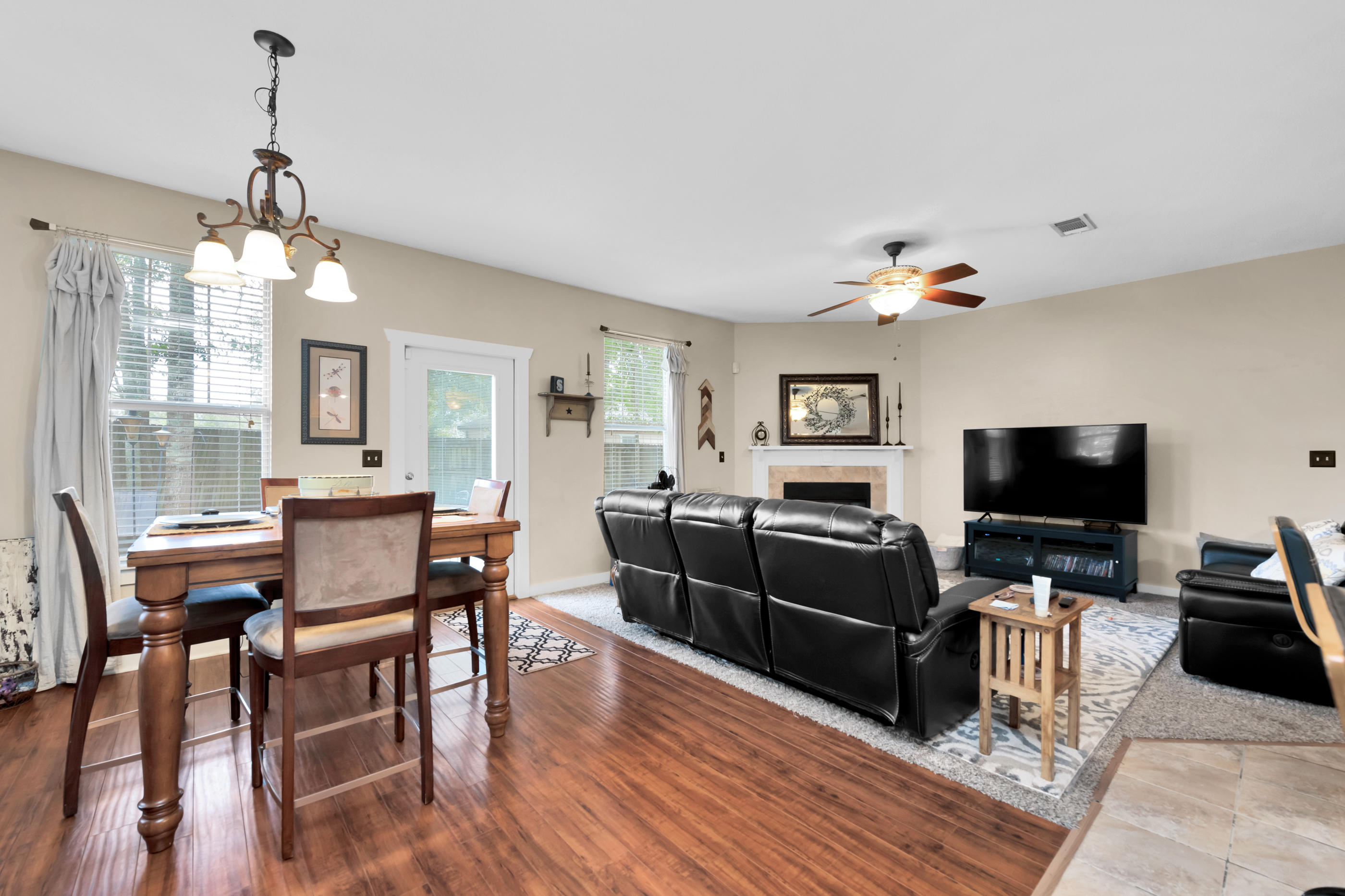 WALSH GLEN ESTATES - Residential