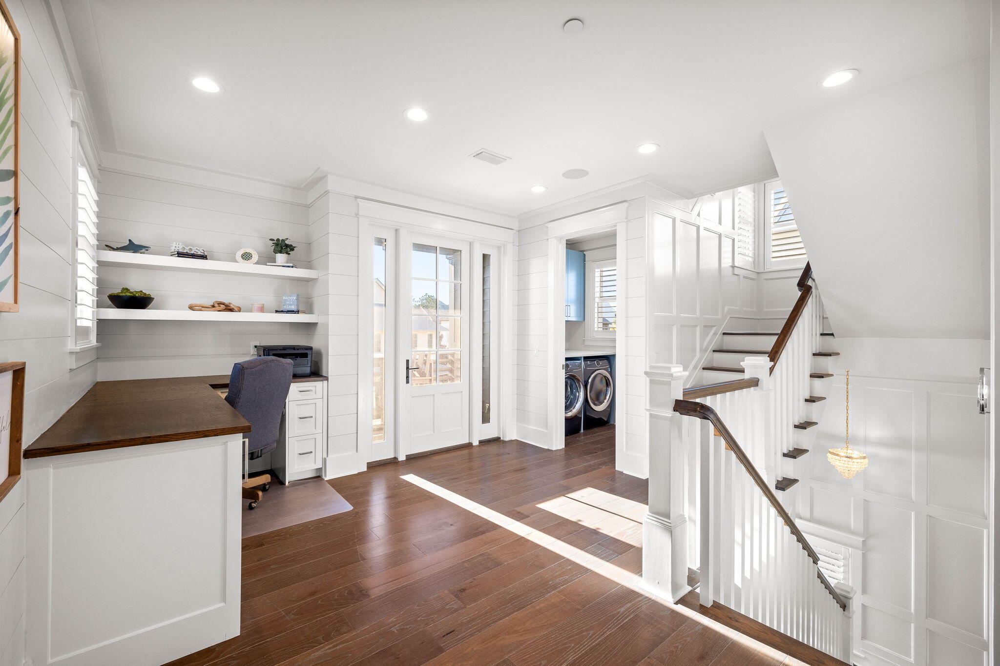 RETREAT THE - Residential