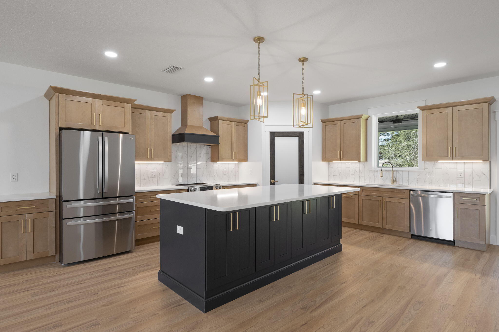 HOLLEY BY THE SEA - Residential